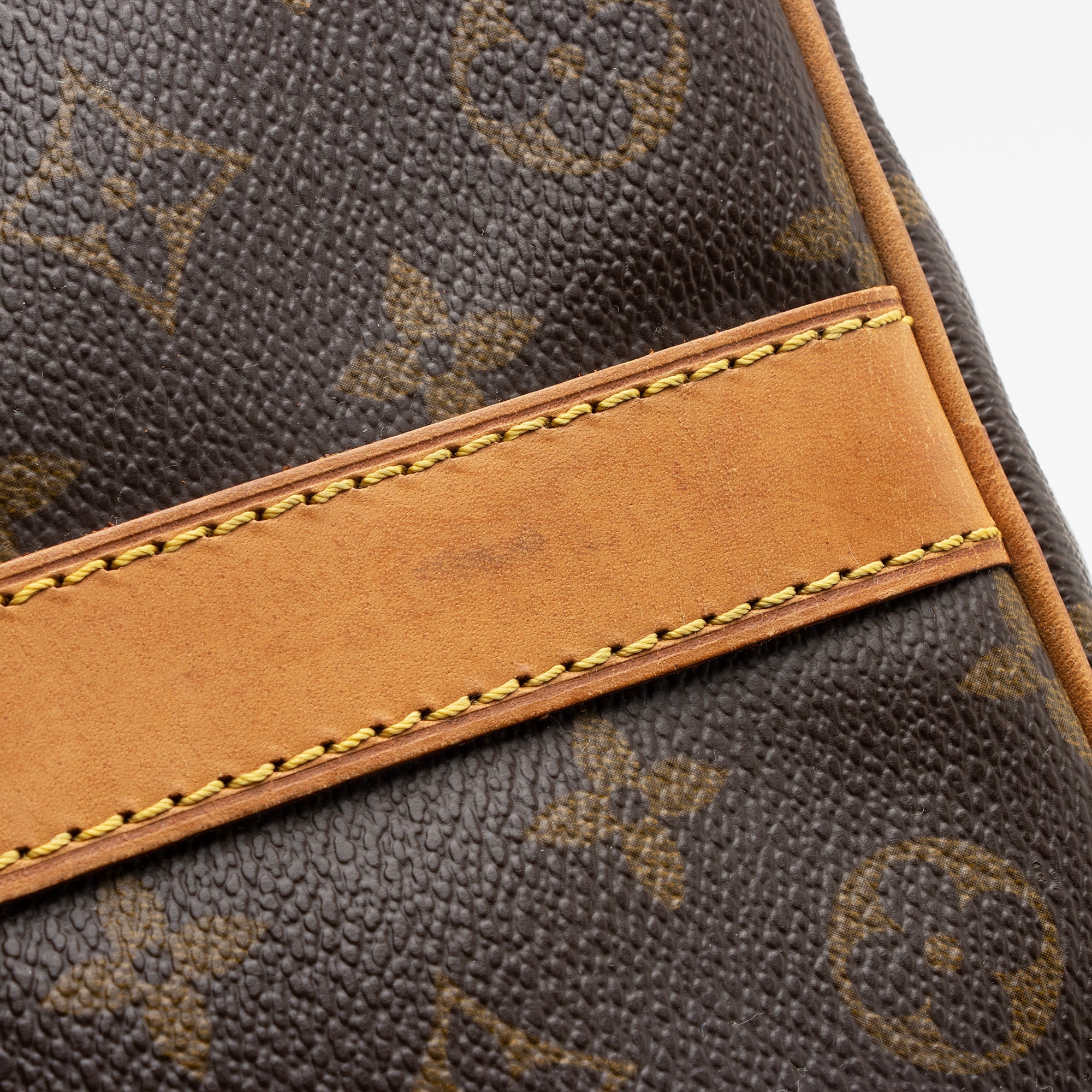 Louis Vuitton Vintage Monogram Canvas Keepall Bandouliere 50 Duffle Bag (SHF-22496) - Image 9