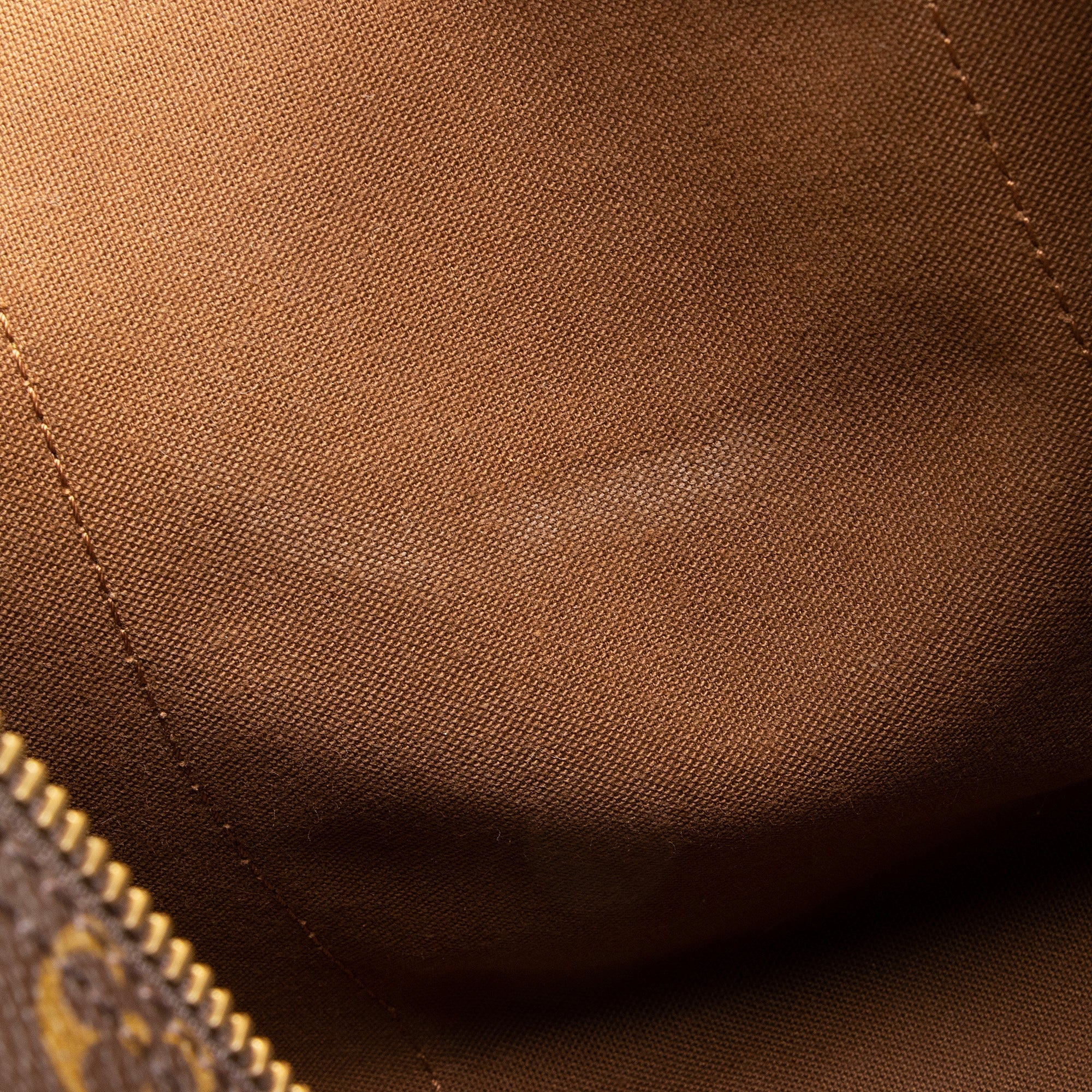 Louis Vuitton Vintage Monogram Canvas Keepall Bandouliere 50 Duffle Bag (SHF-22496) - Image 12