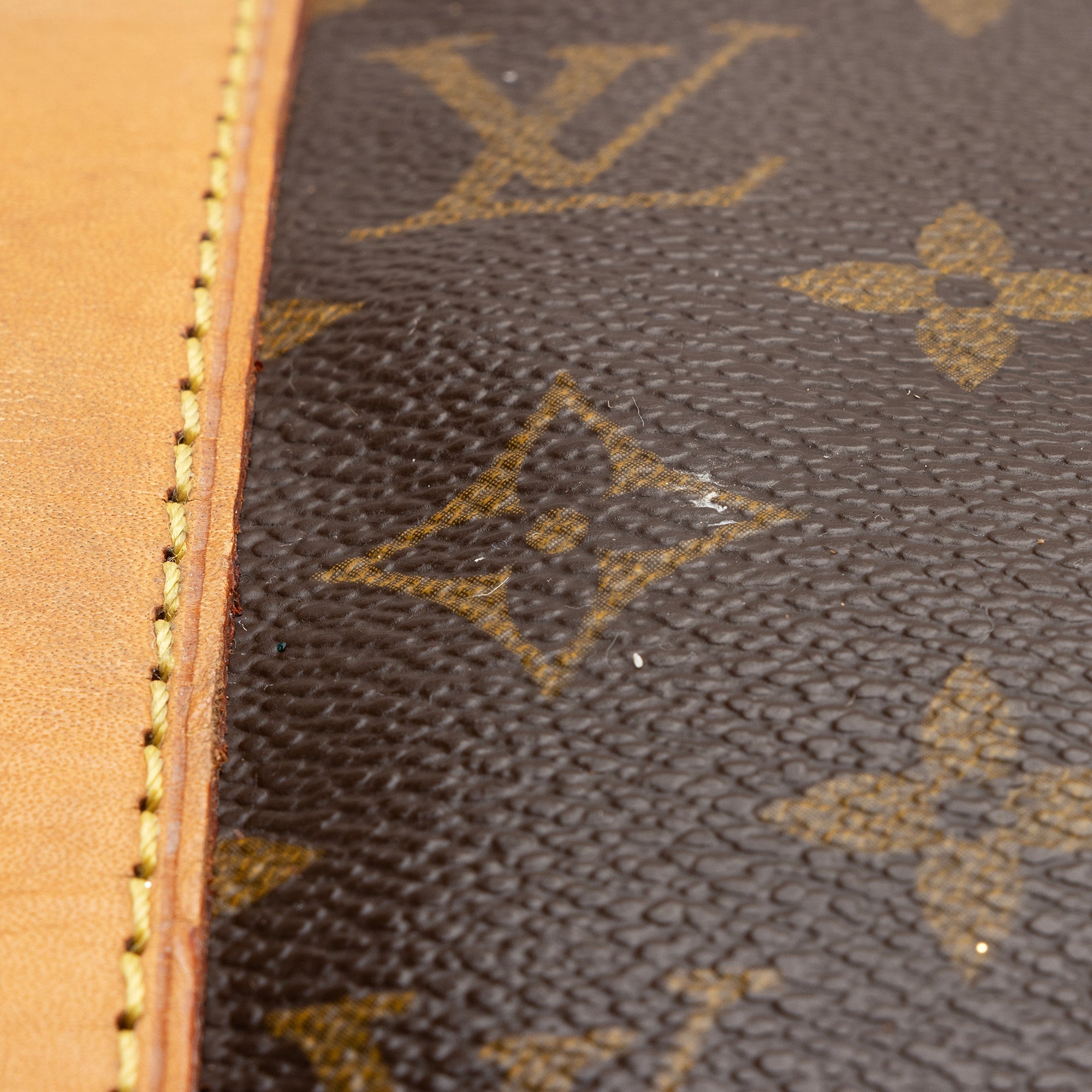Louis Vuitton Vintage Monogram Canvas Keepall Bandouliere 50 Duffle Bag (SHF-22496) - Image 15