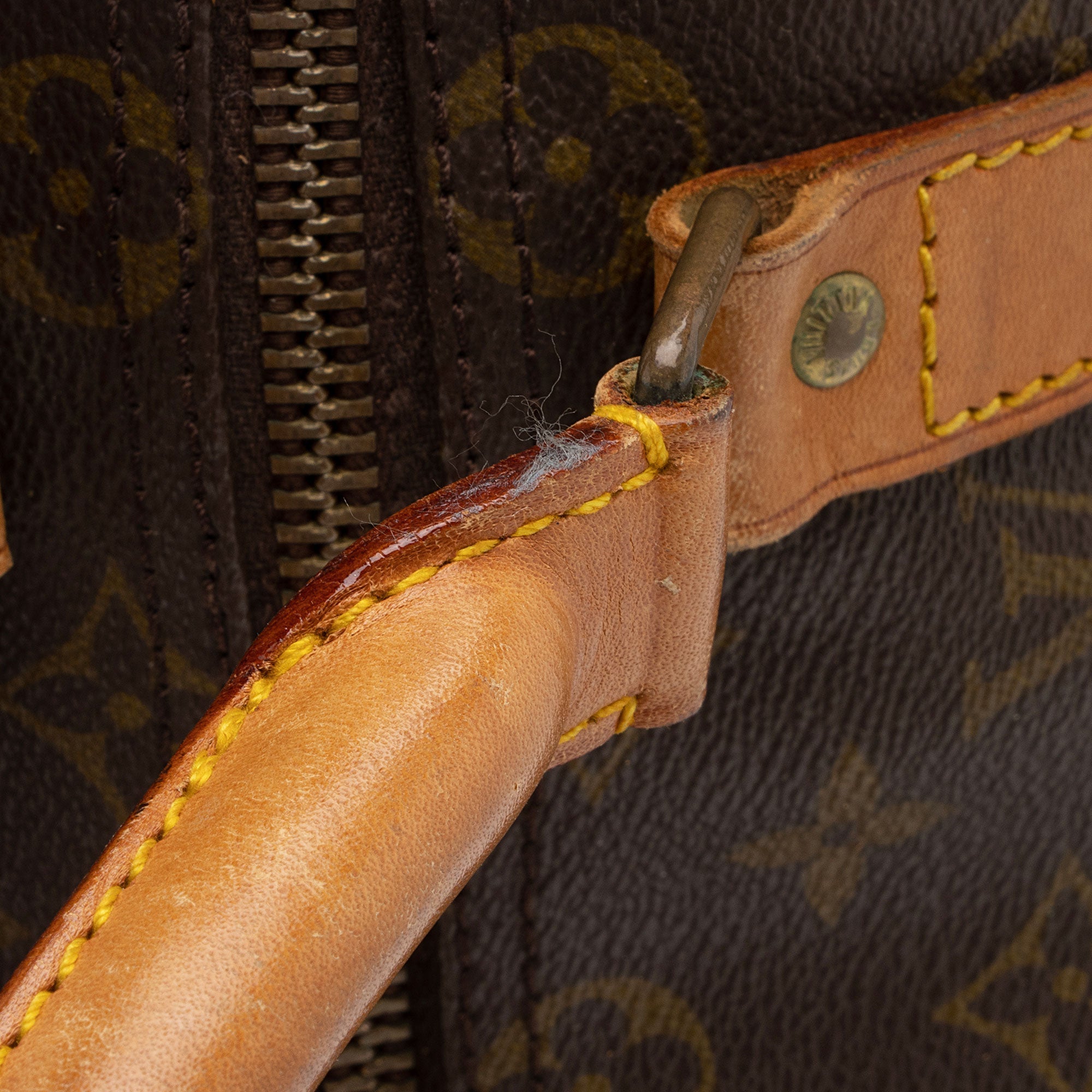 Louis Vuitton Vintage Monogram Canvas Keepall Bandouliere 50 Duffle Bag (SHF-3GGL8o) - Image 10