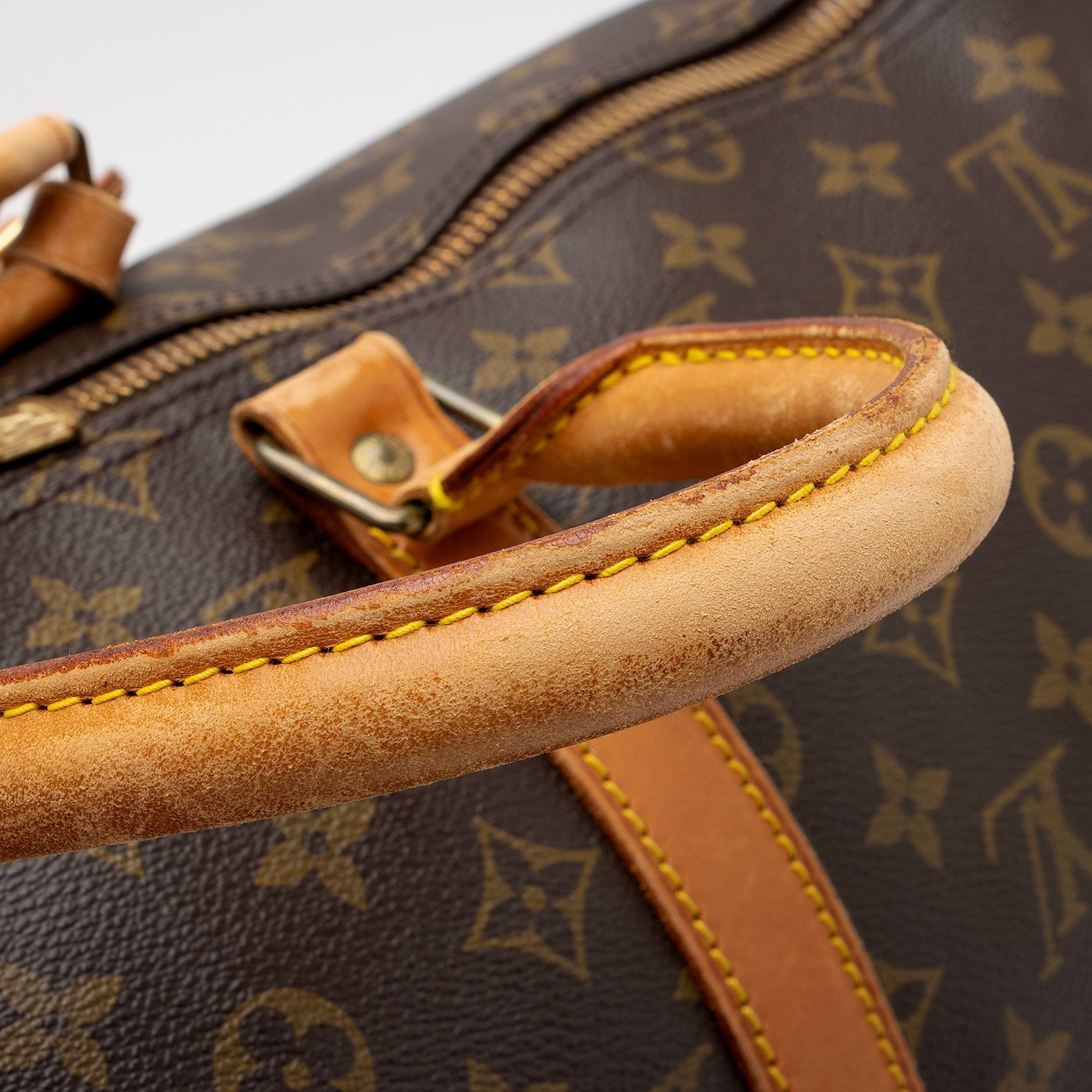 Louis Vuitton Vintage Monogram Canvas Keepall Bandouliere 50 Duffle Bag (SHF-MsNrAx) - Image 14