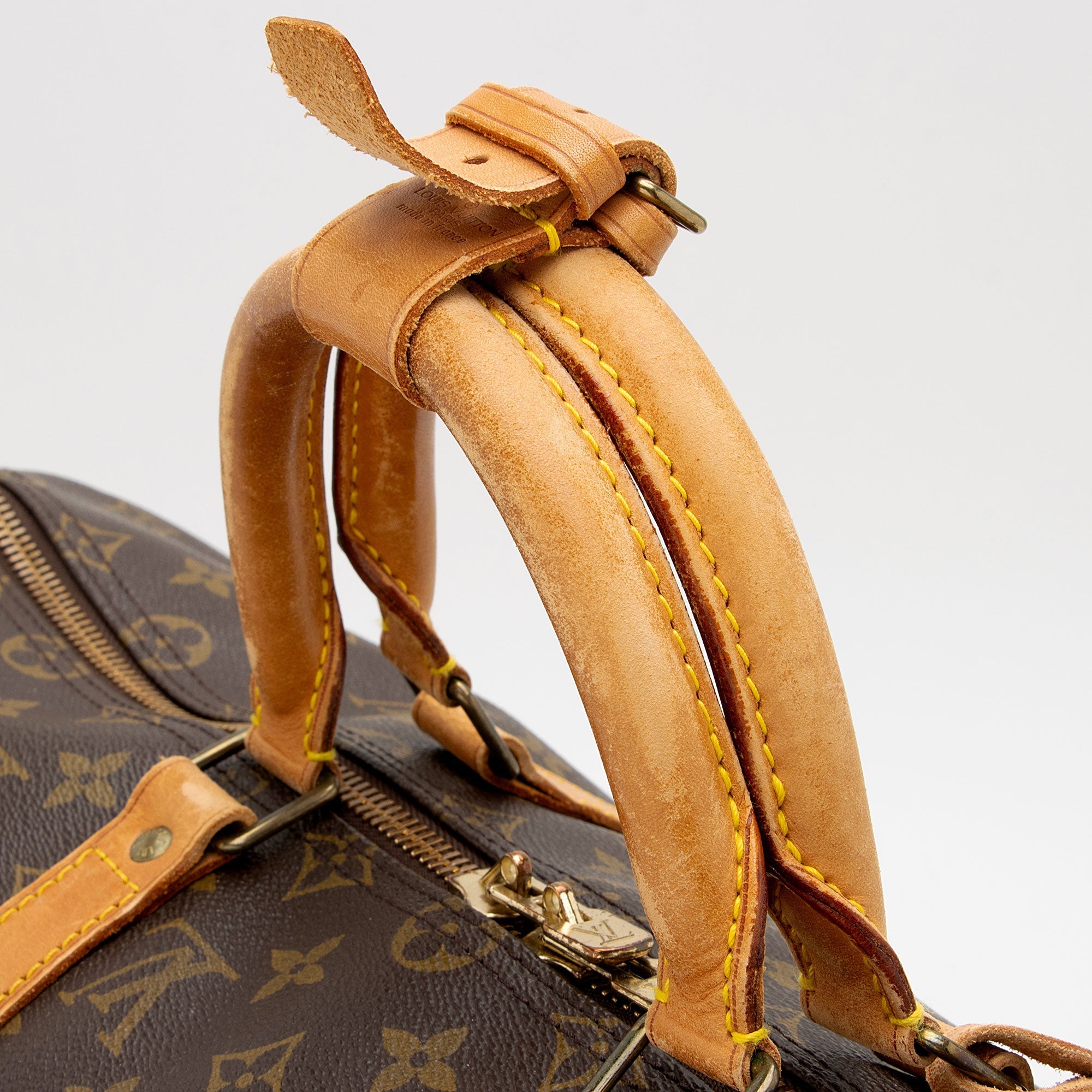 Louis Vuitton Vintage Monogram Canvas Keepall Bandouliere 50 Duffle Bag (SHF-MsNrAx) - Image 15