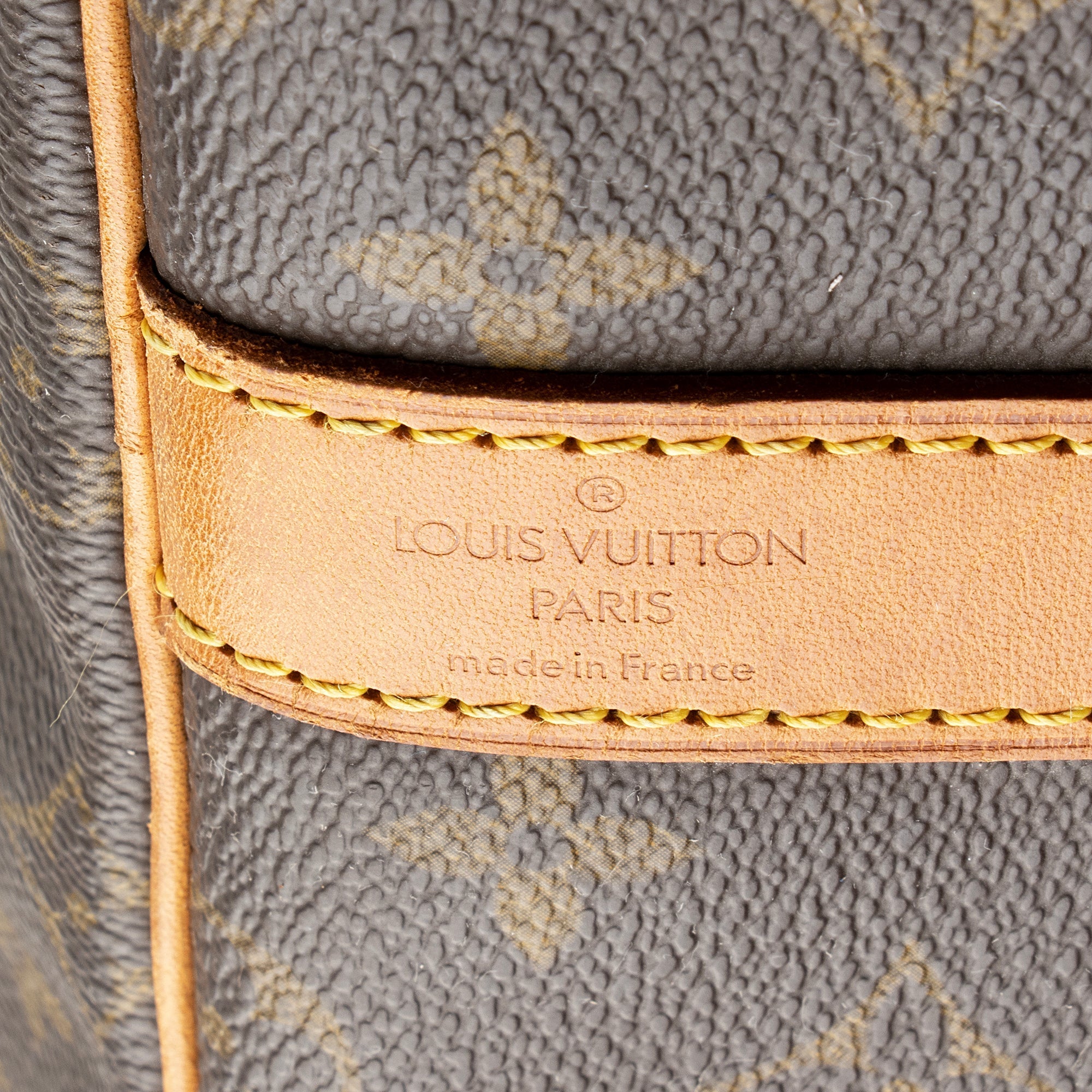 Louis Vuitton Vintage Monogram Canvas Keepall Bandouliere 55 Duffle Bag (SHF-22615) - Image 7