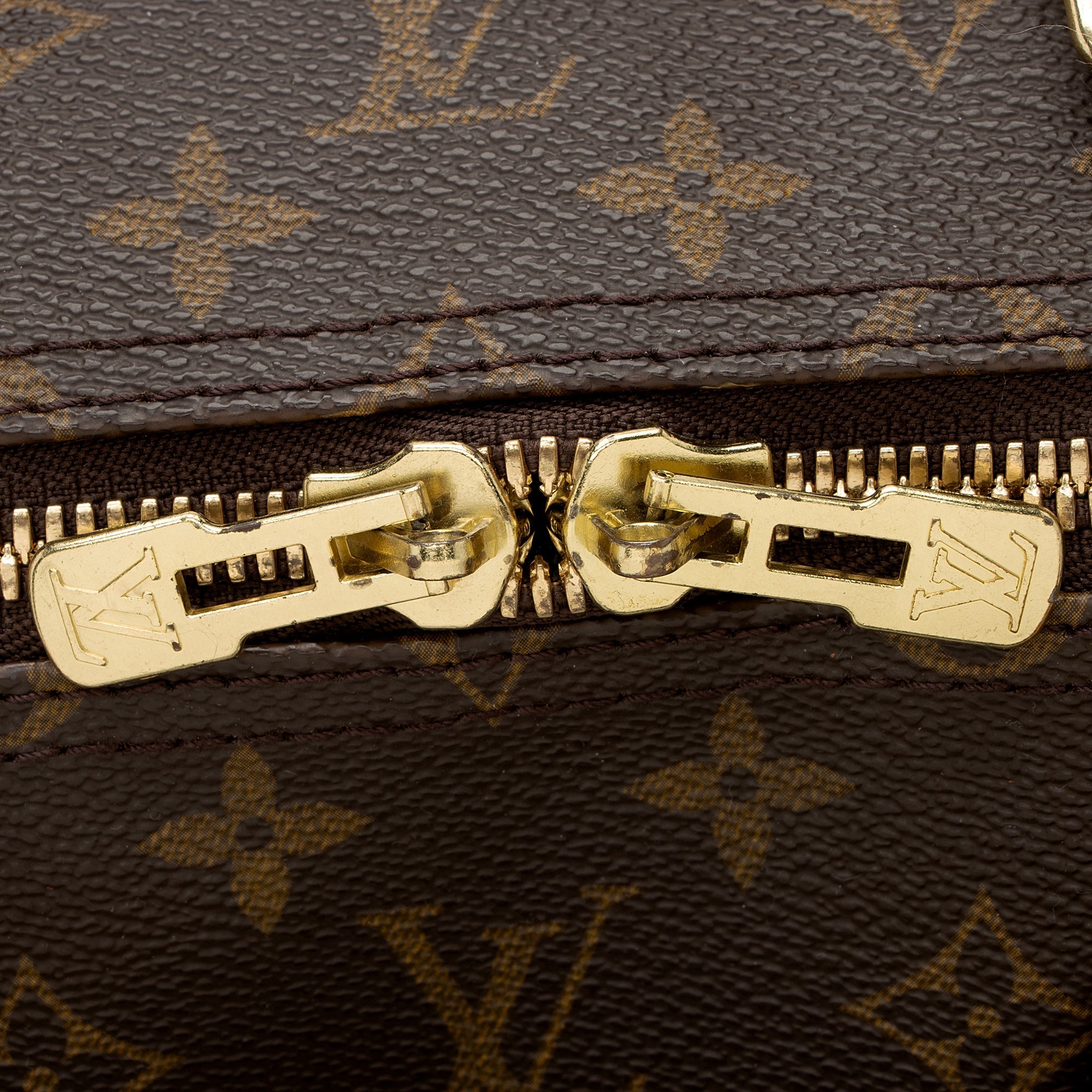 Louis Vuitton Vintage Monogram Canvas Keepall Bandouliere 55 Duffle Bag (SHF-22479) - Image 8