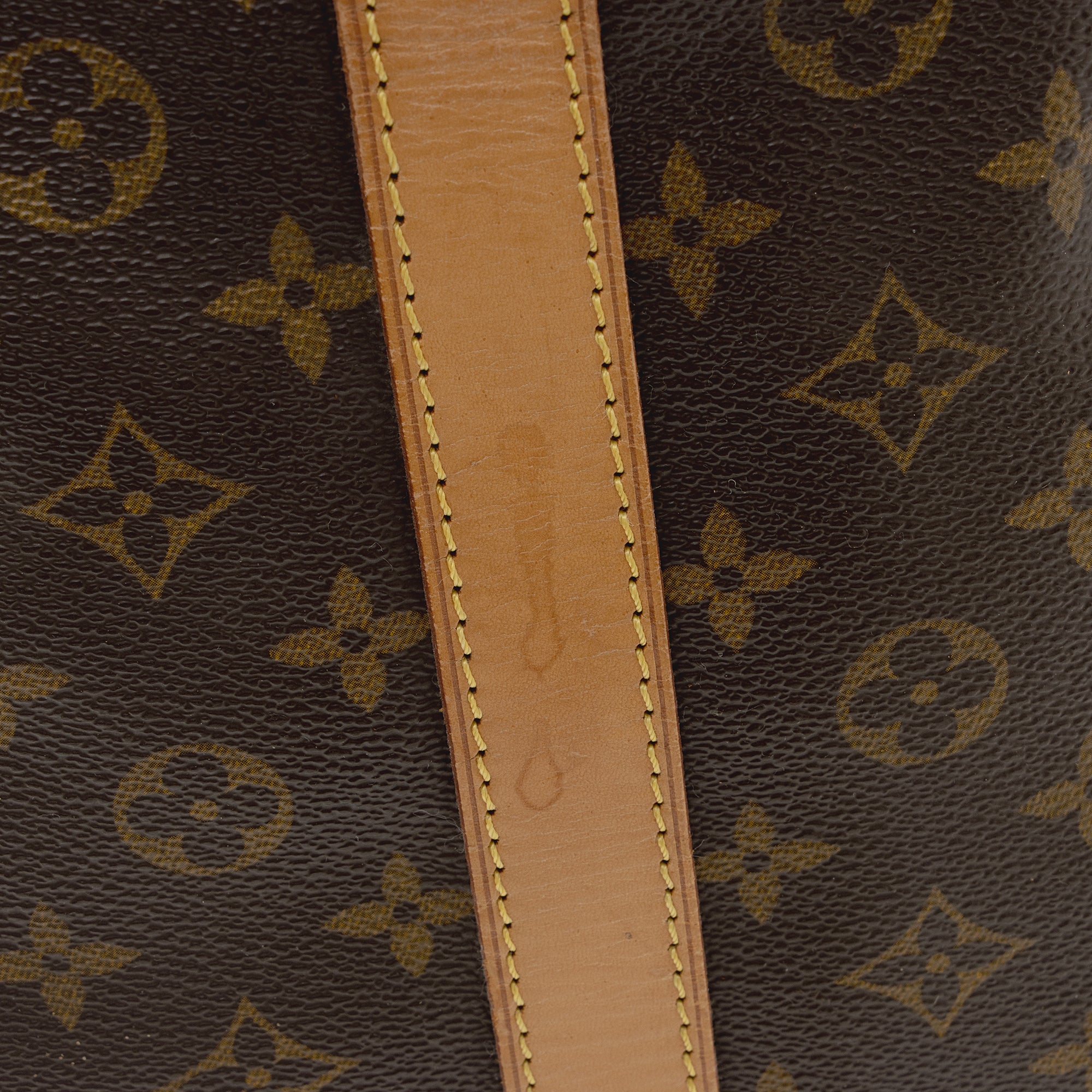 Louis Vuitton Vintage Monogram Canvas Keepall Bandouliere 55 Duffle Bag (SHF-22479) - Image 16