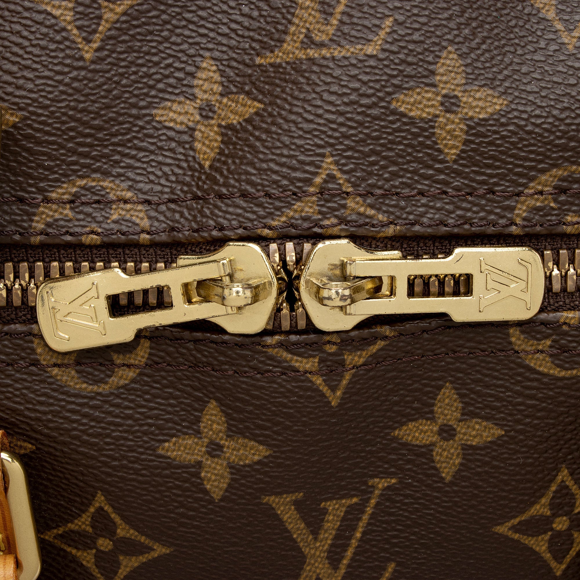 Louis Vuitton Vintage Monogram Canvas Keepall Bandouliere 55 Duffle Bag (SHF-g634Q4) - Image 8