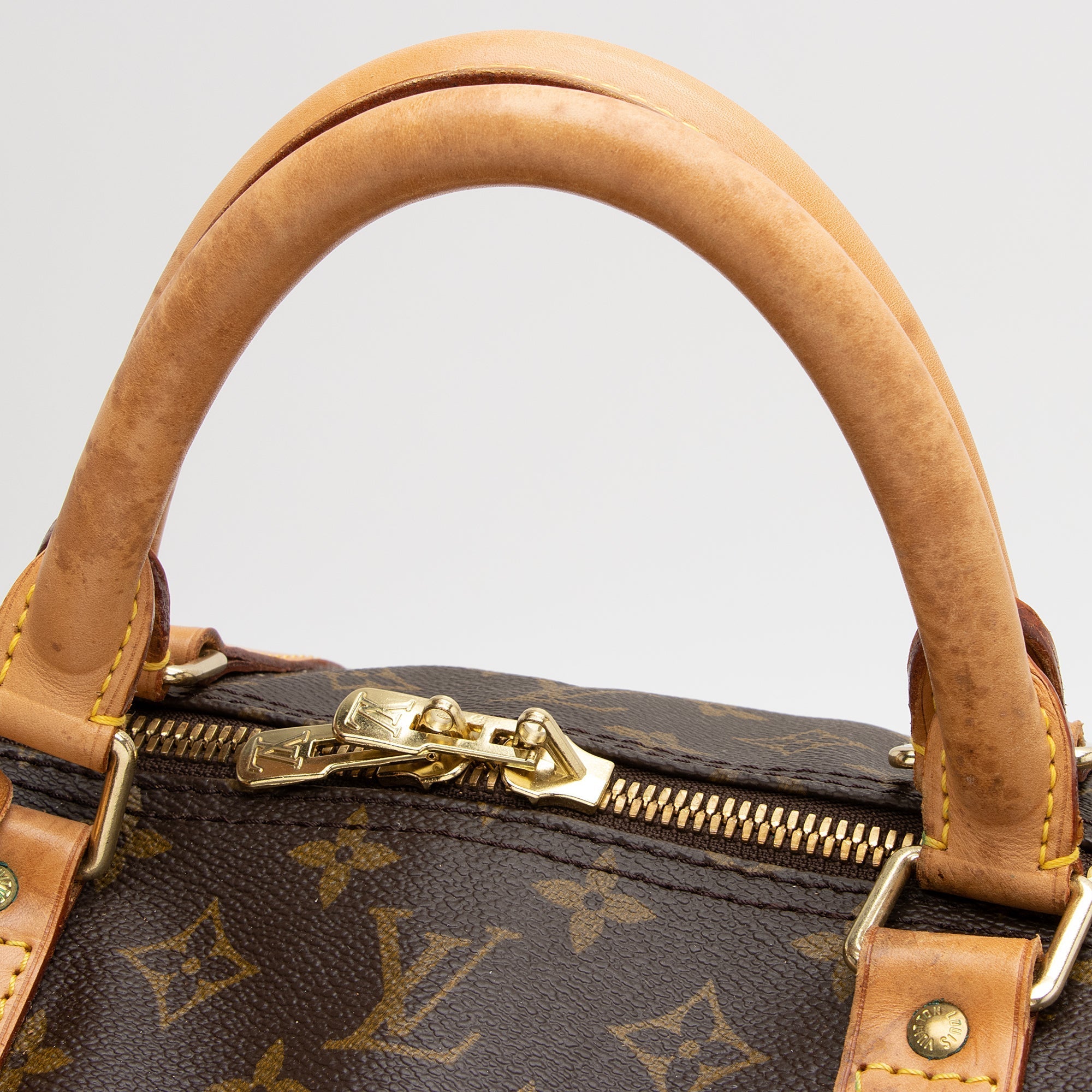 Louis Vuitton Vintage Monogram Canvas Keepall Bandouliere 60 Duffle Bag (SHF-05Mljd) - Image 13