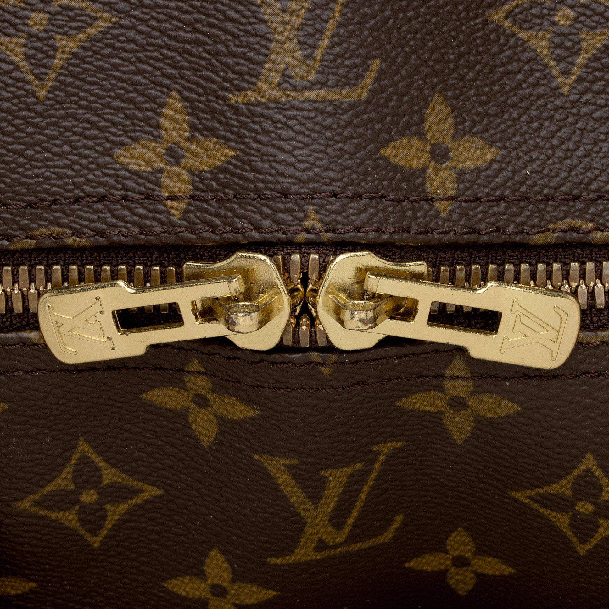 Louis Vuitton Vintage Monogram Canvas Keepall Bandouliere 60 Duffle Bag (SHF-N7uWMn) - Image 8