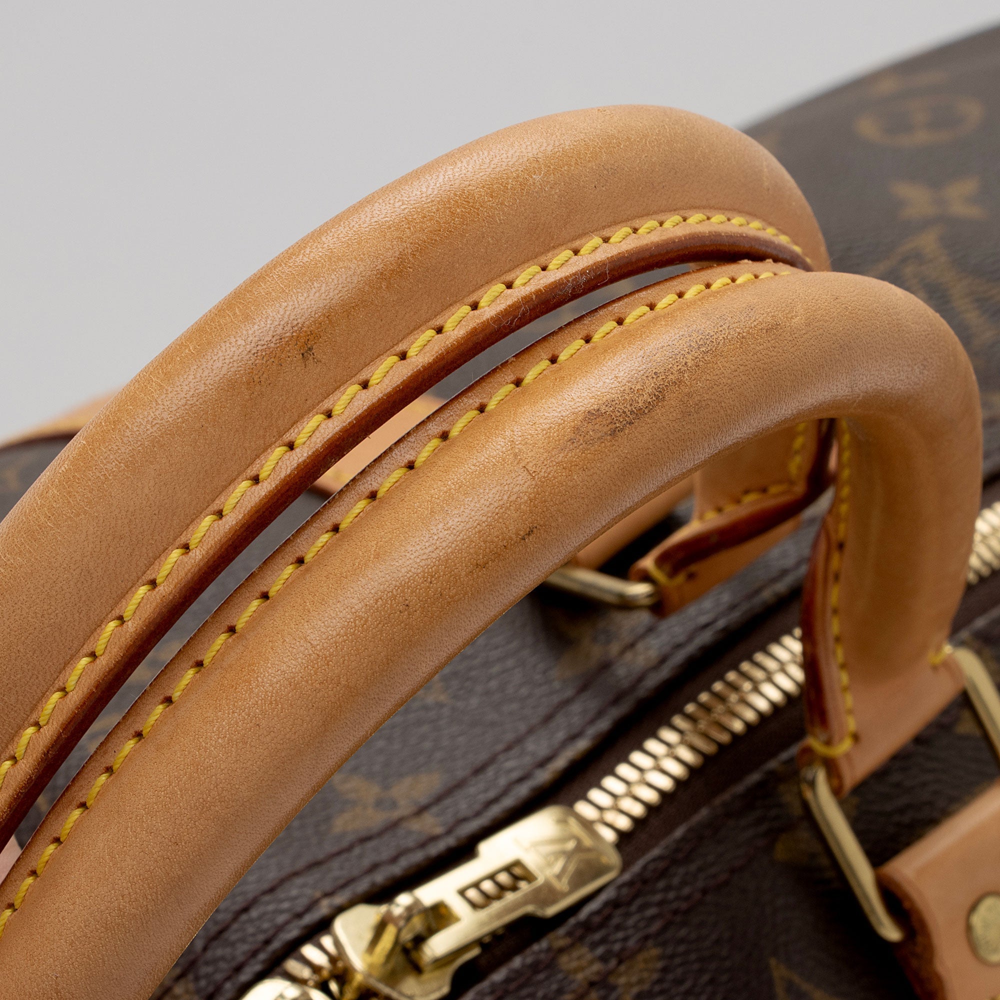 Louis Vuitton Vintage Monogram Canvas Keepall Bandouliere 60 Duffle Bag (SHF-1obcrO) - Image 15