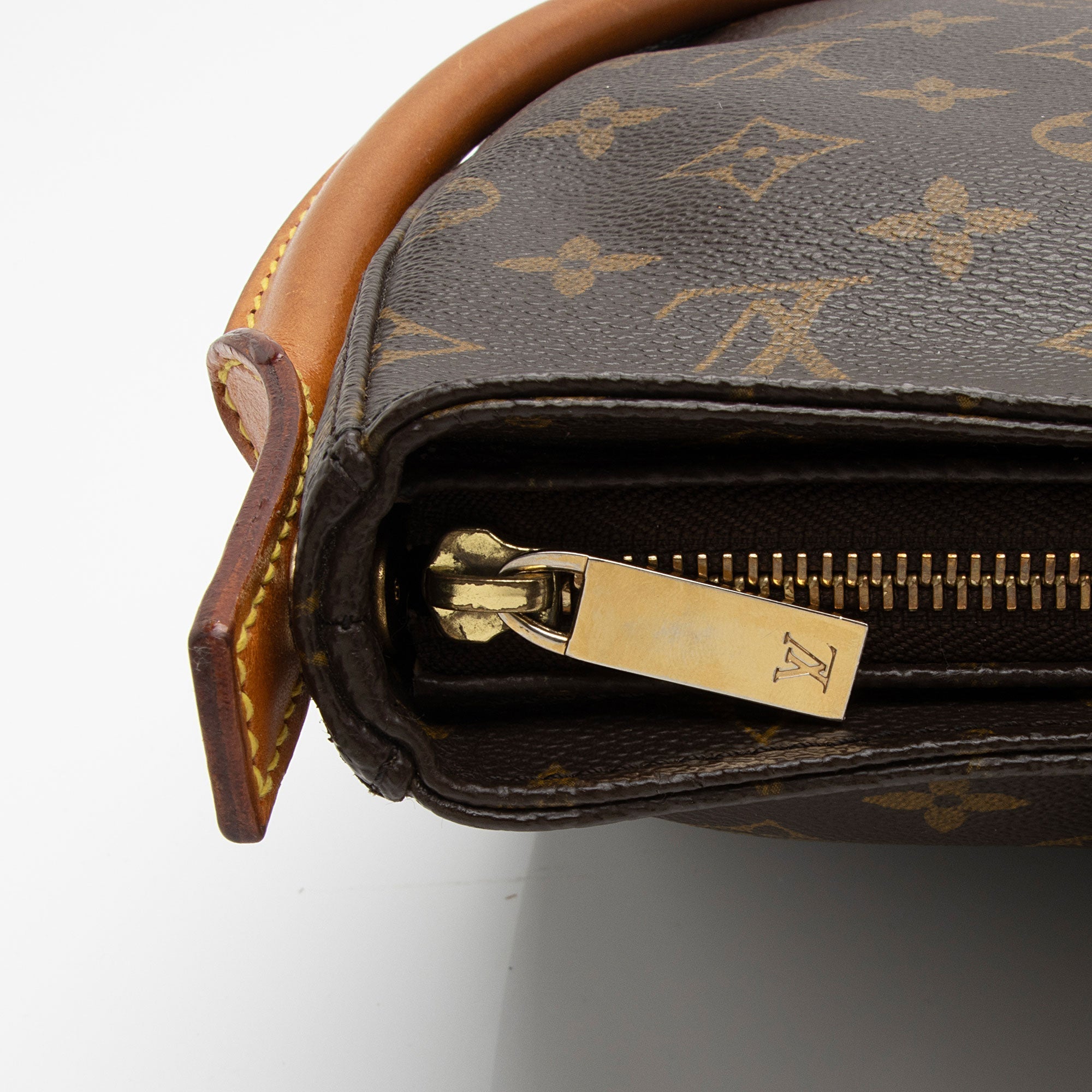 Louis Vuitton Vintage Monogram Canvas Looping MM Shoulder Bag (SHF-2H9qKf) - Image 8