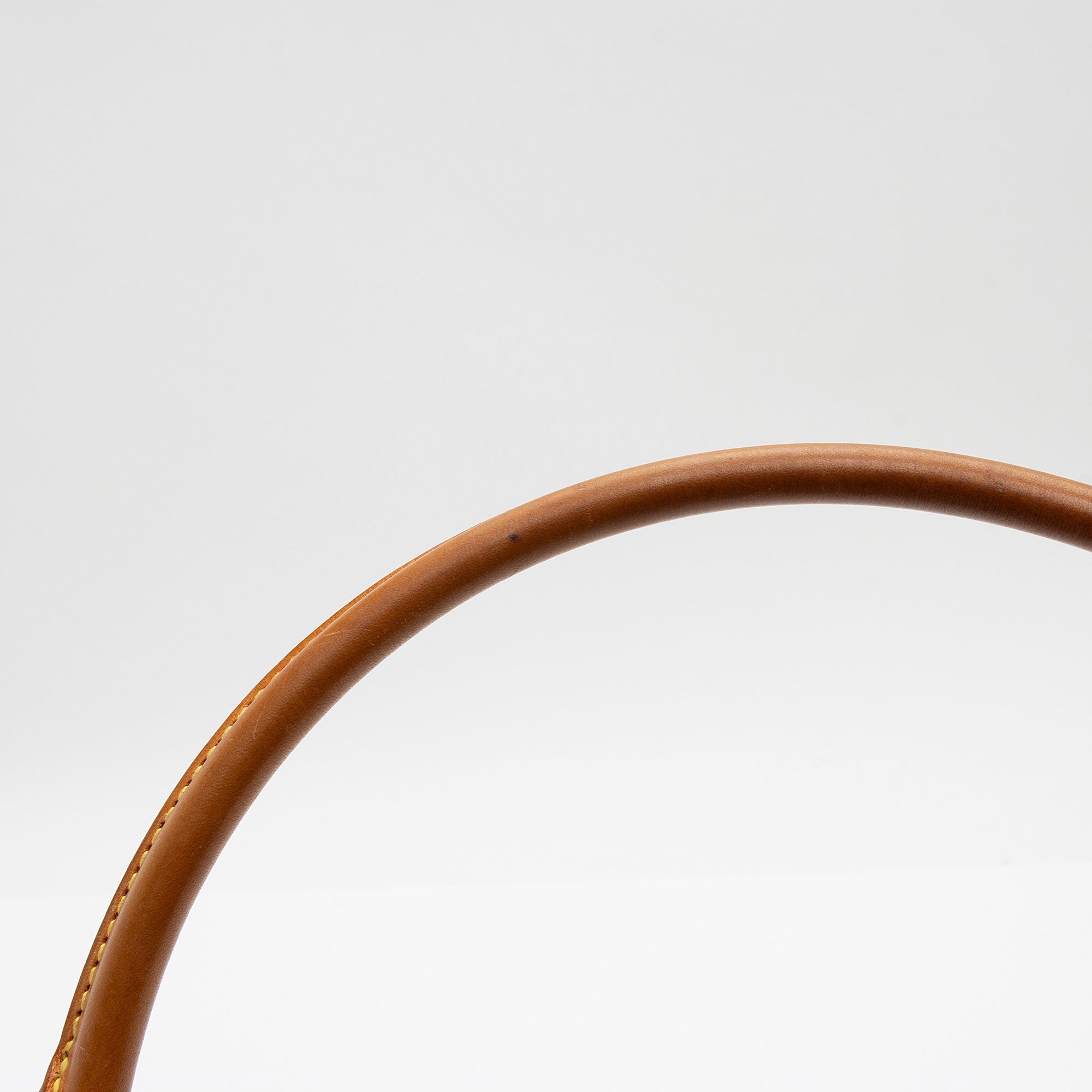 Louis Vuitton Vintage Monogram Canvas Looping MM Shoulder Bag (SHF-2H9qKf) - Image 17