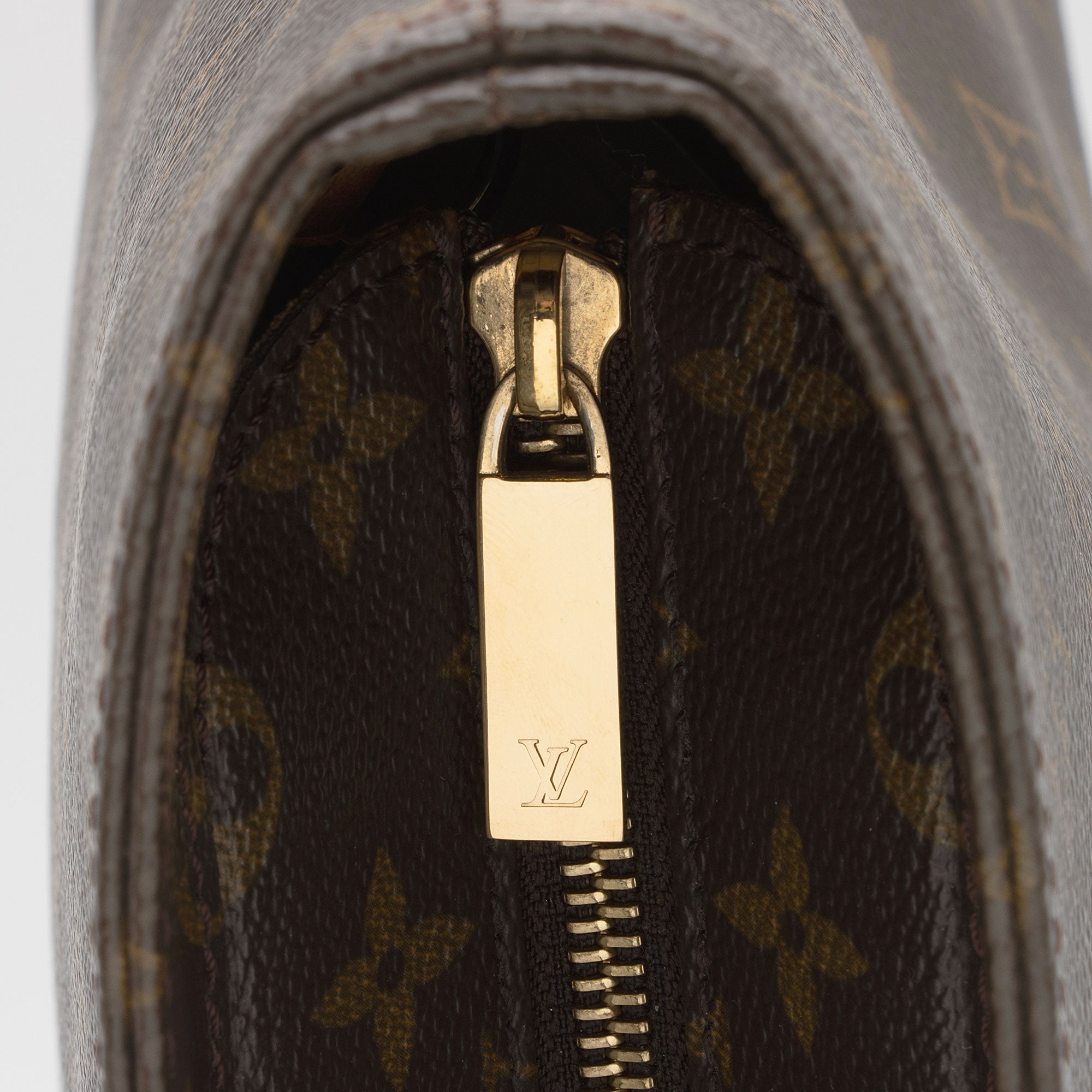 Louis Vuitton Vintage Monogram Canvas Luco Tote (SHF-dm5N1L) - Image 8
