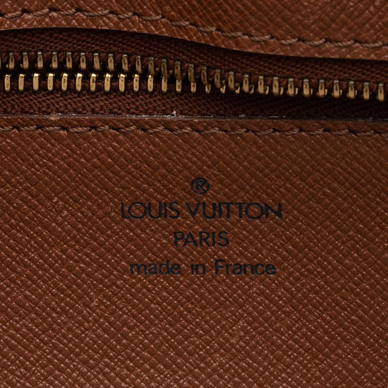 Louis Vuitton Vintage Monogram Canvas Marly Dragonne GM Clutch (SHF-5UeCtK) - Image 7