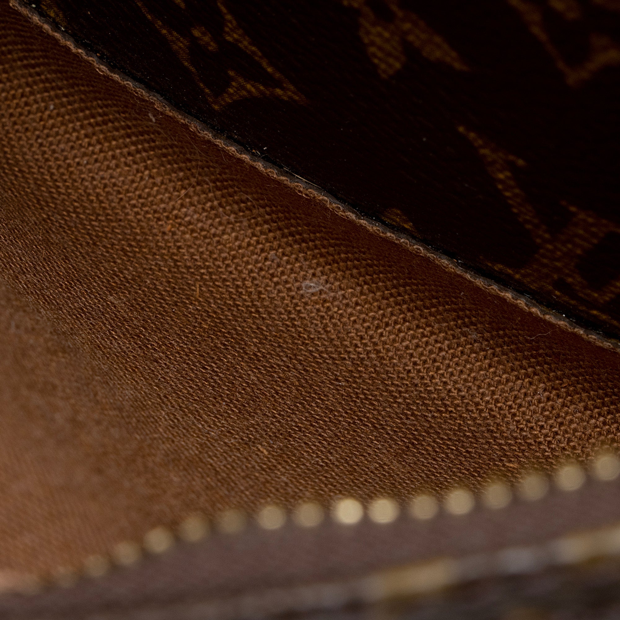 Louis Vuitton Vintage Monogram Canvas Montsouris GM Backpack (SHF-8bZl8J) - Image 11