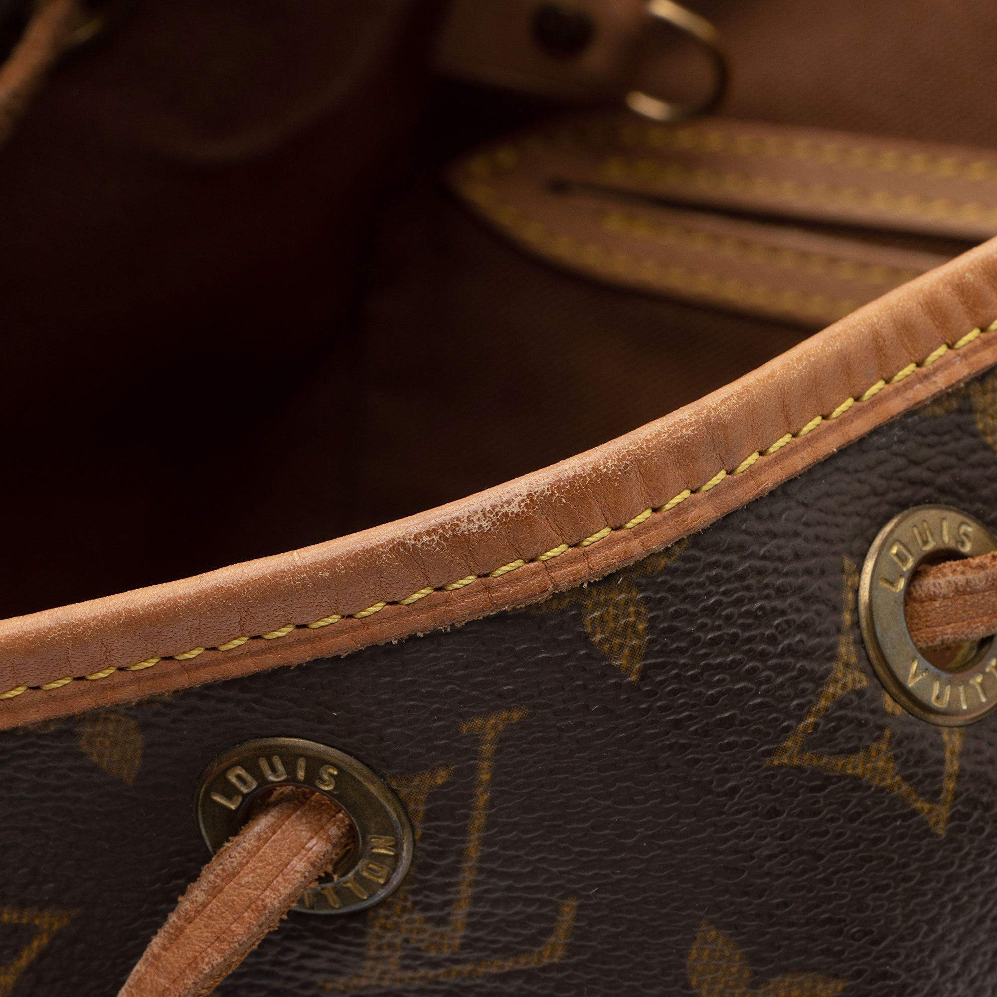 Louis Vuitton Vintage Monogram Canvas Montsouris MM Backpack (SHF-xzN3al) - Image 19