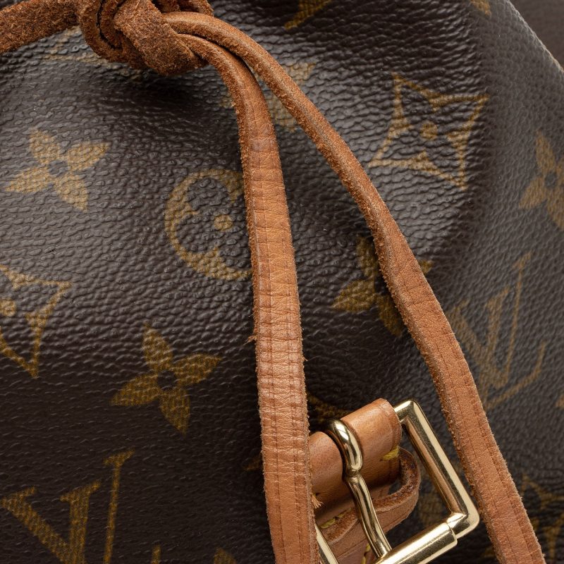 Louis Vuitton Vintage Monogram Canvas Montsouris MM Backpack (SHF-xzN3al) - Image 17