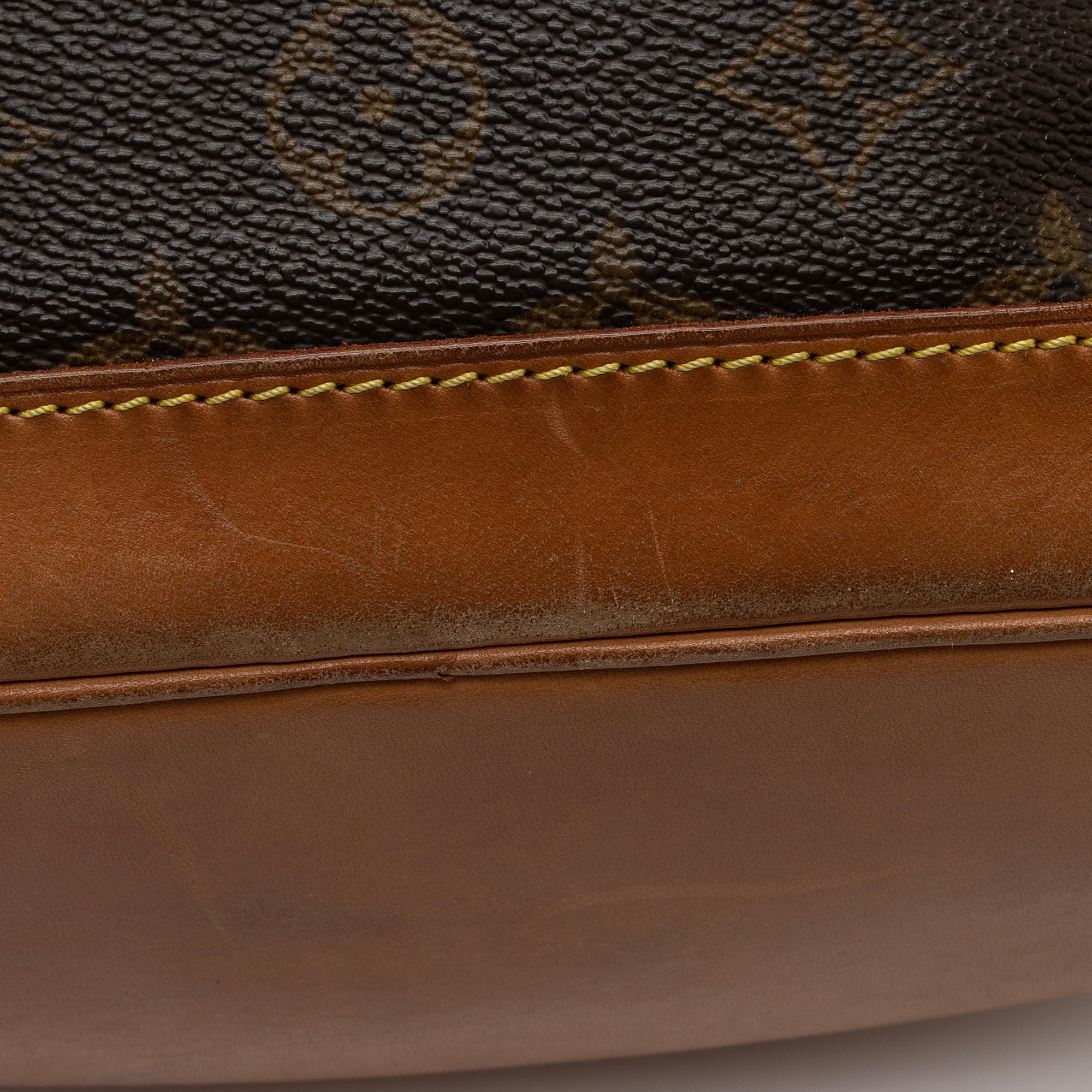 Louis Vuitton Vintage Monogram Canvas Montsouris MM Backpack (SHF-KhKN2W) - Image 14