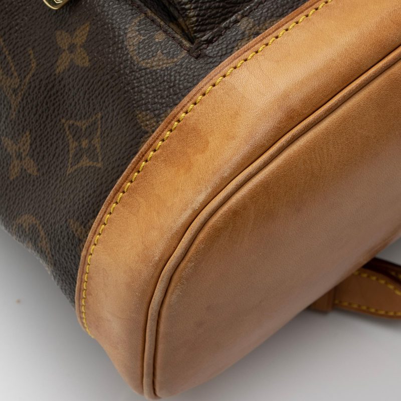 Louis Vuitton Vintage Monogram Canvas Montsouris MM Backpack (SHF-KhKN2W) - Image 15
