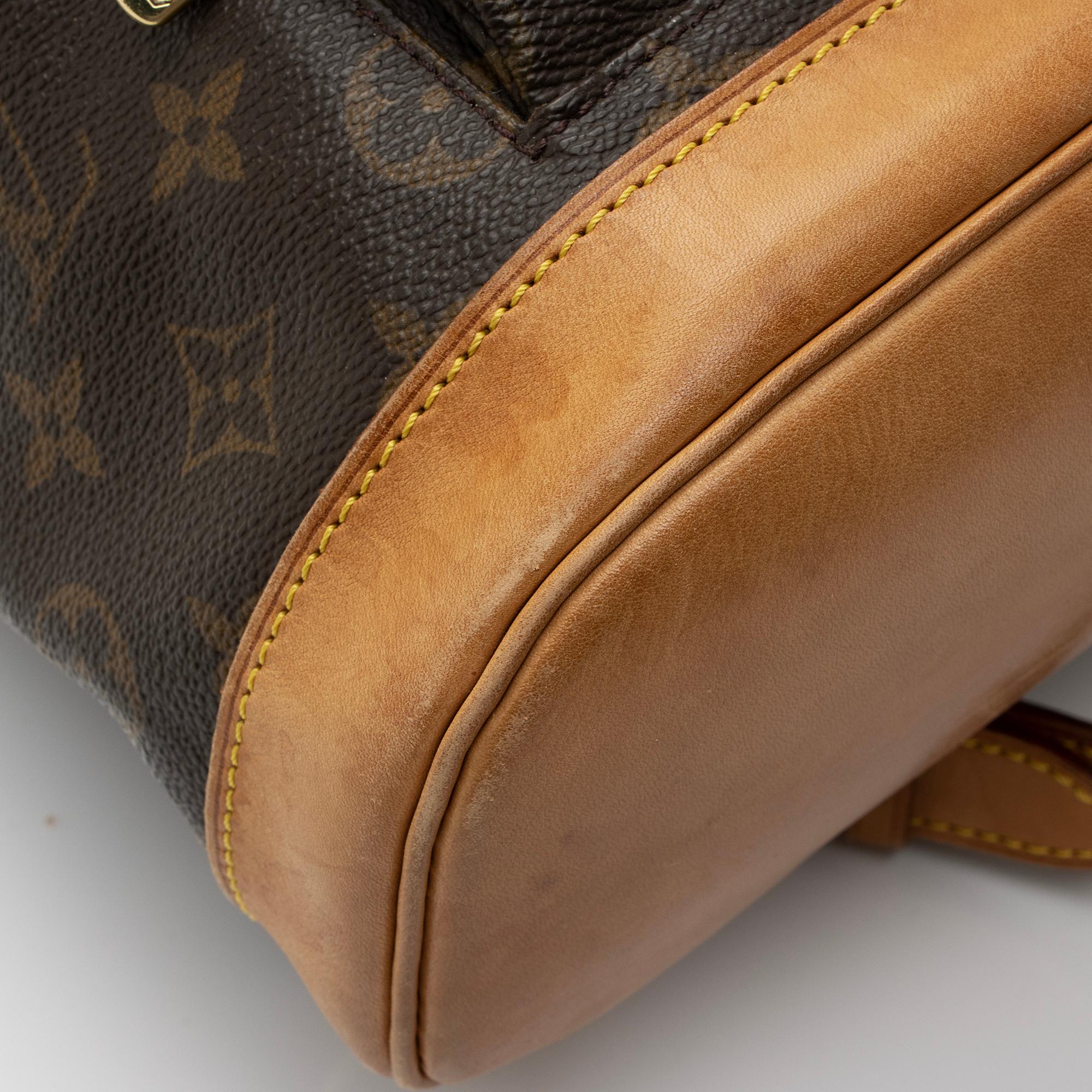 Louis Vuitton Vintage Monogram Canvas Montsouris MM Backpack (SHF-KhKN2W) - Image 15