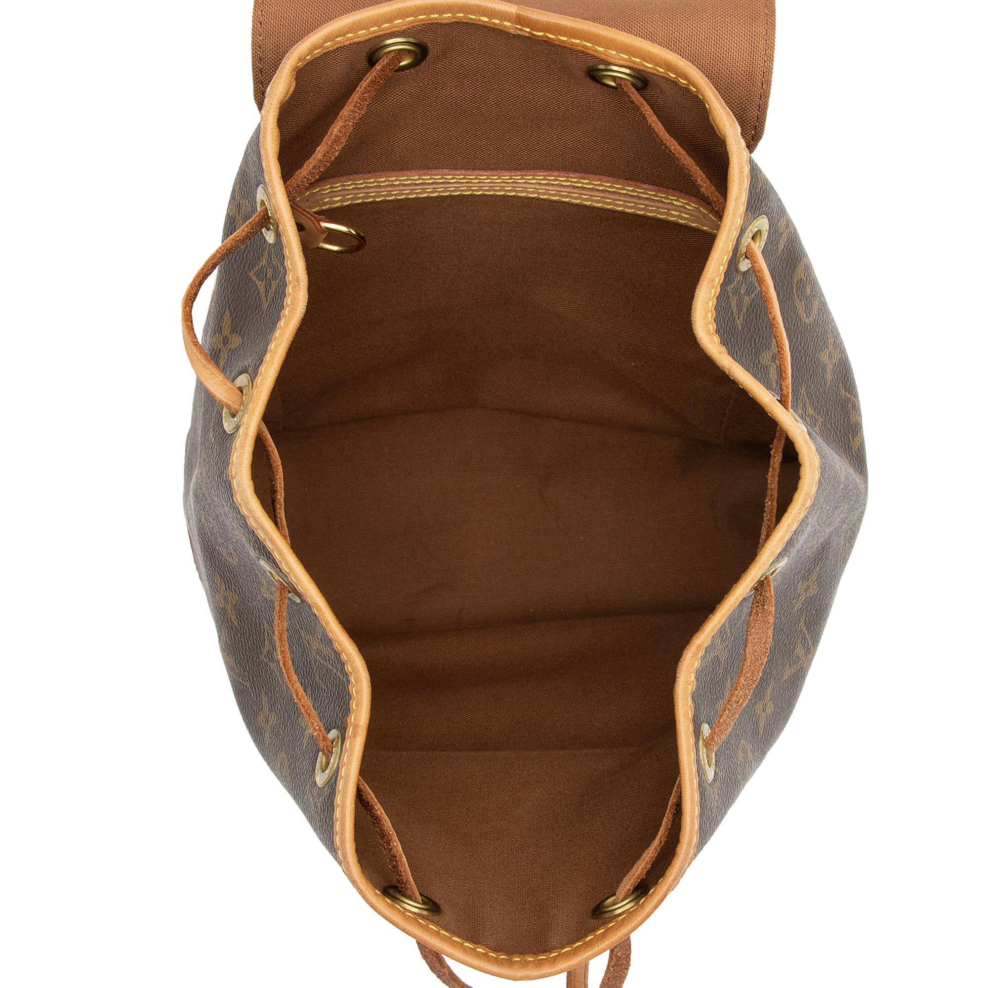 Louis Vuitton Vintage Monogram Canvas Montsouris MM Backpack (SHF-VoIk07) - Image 6