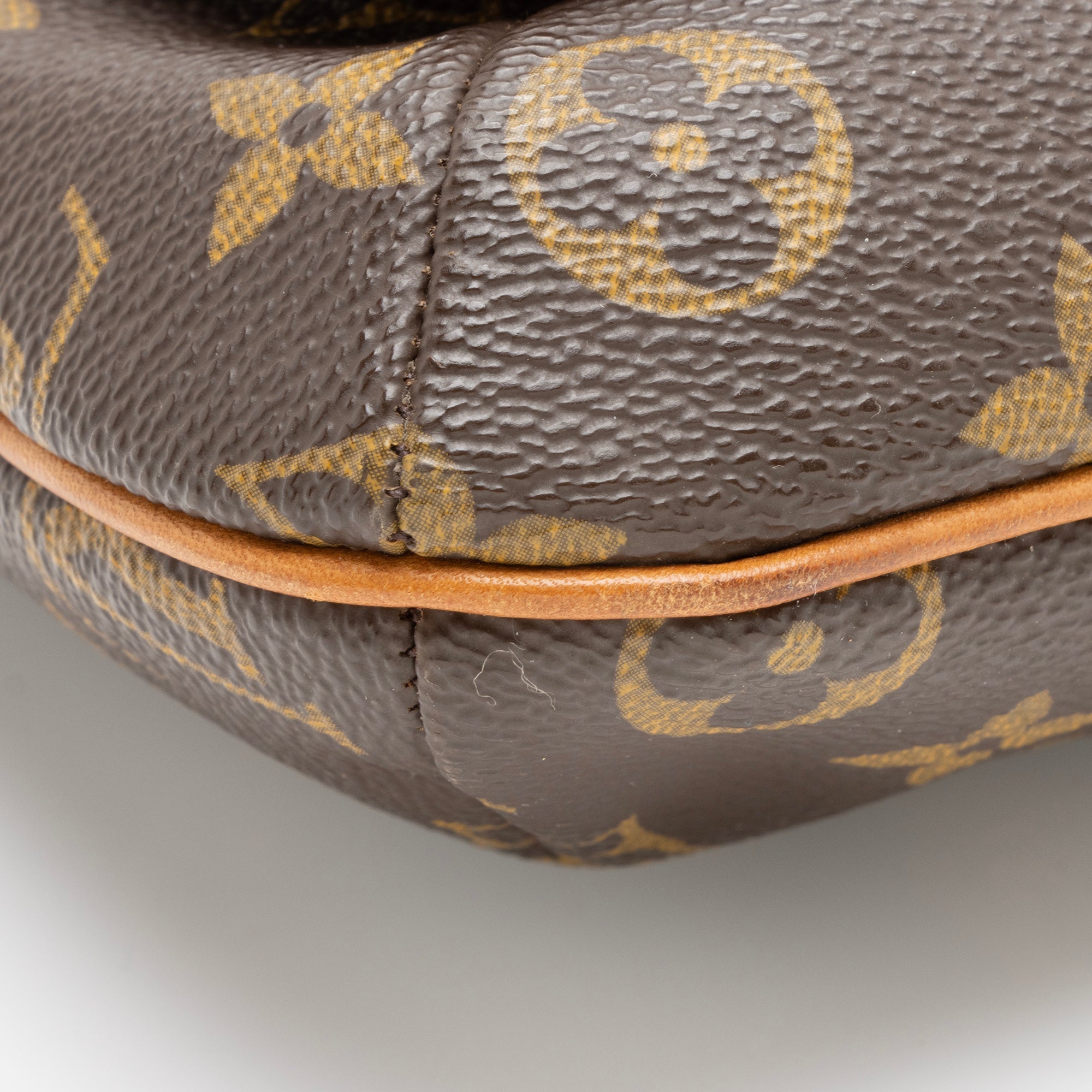 Louis Vuitton Vintage Monogram Canvas Musette Salsa Shoulder Bag (SHF-23579) - Image 9