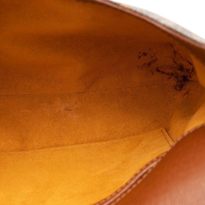 Louis Vuitton Vintage Monogram Canvas Musette Tango Shoulder Bag (SHF-cHKeIi) - Image 12