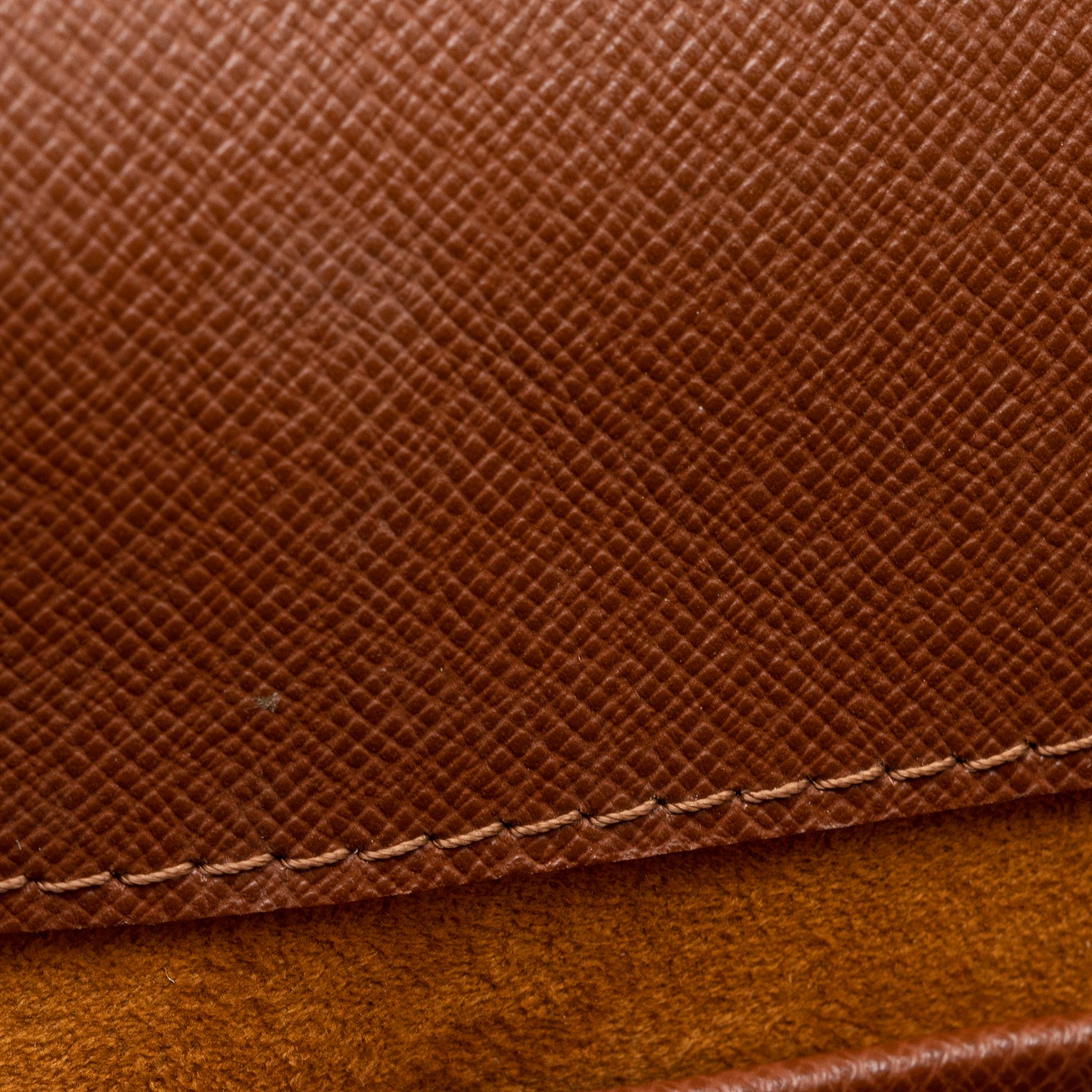 Louis Vuitton Vintage Monogram Canvas Musette Tango Shoulder Bag (SHF-xpJIA1) - Image 9