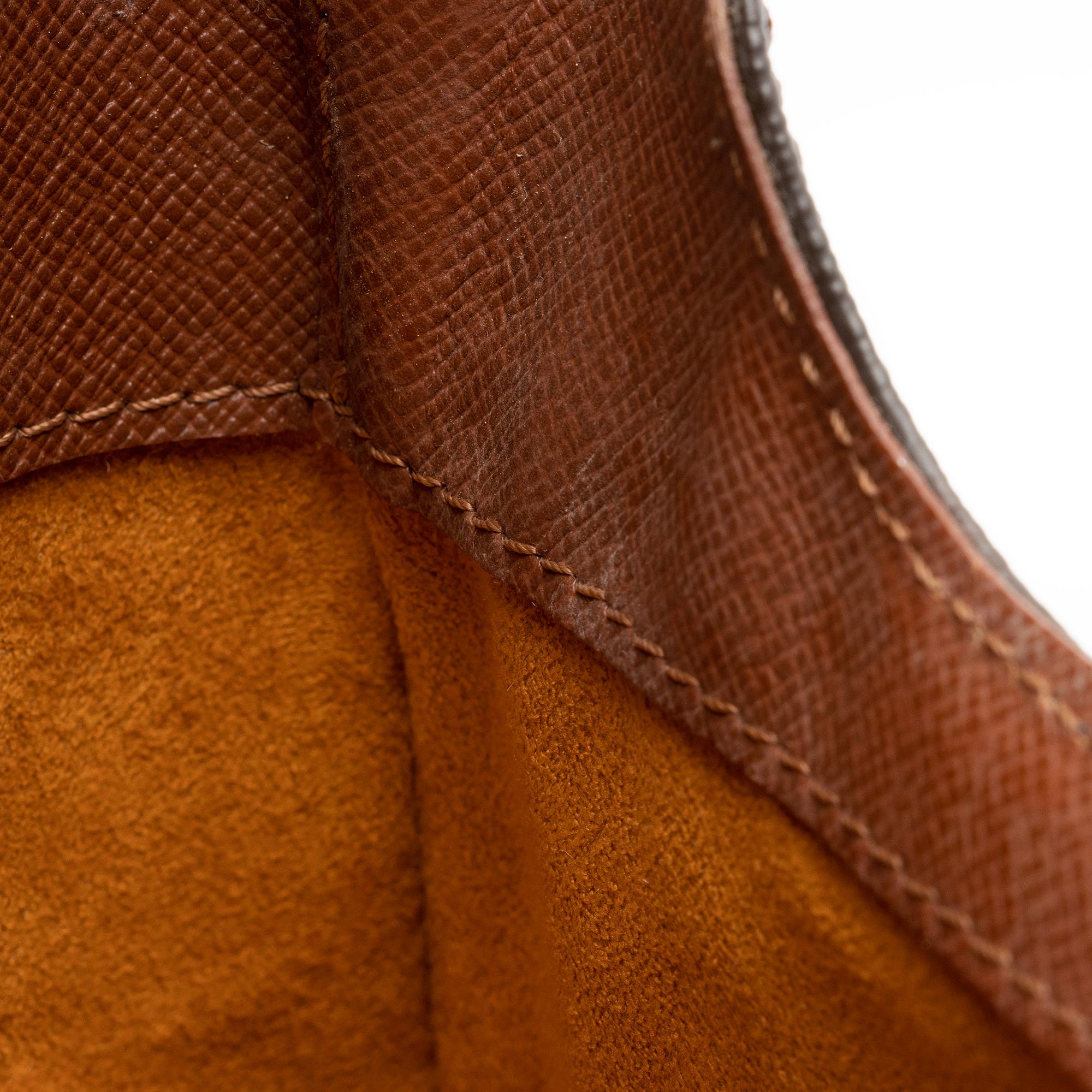 Louis Vuitton Vintage Monogram Canvas Musette Tango Shoulder Bag (SHF-xpJIA1) - Image 10