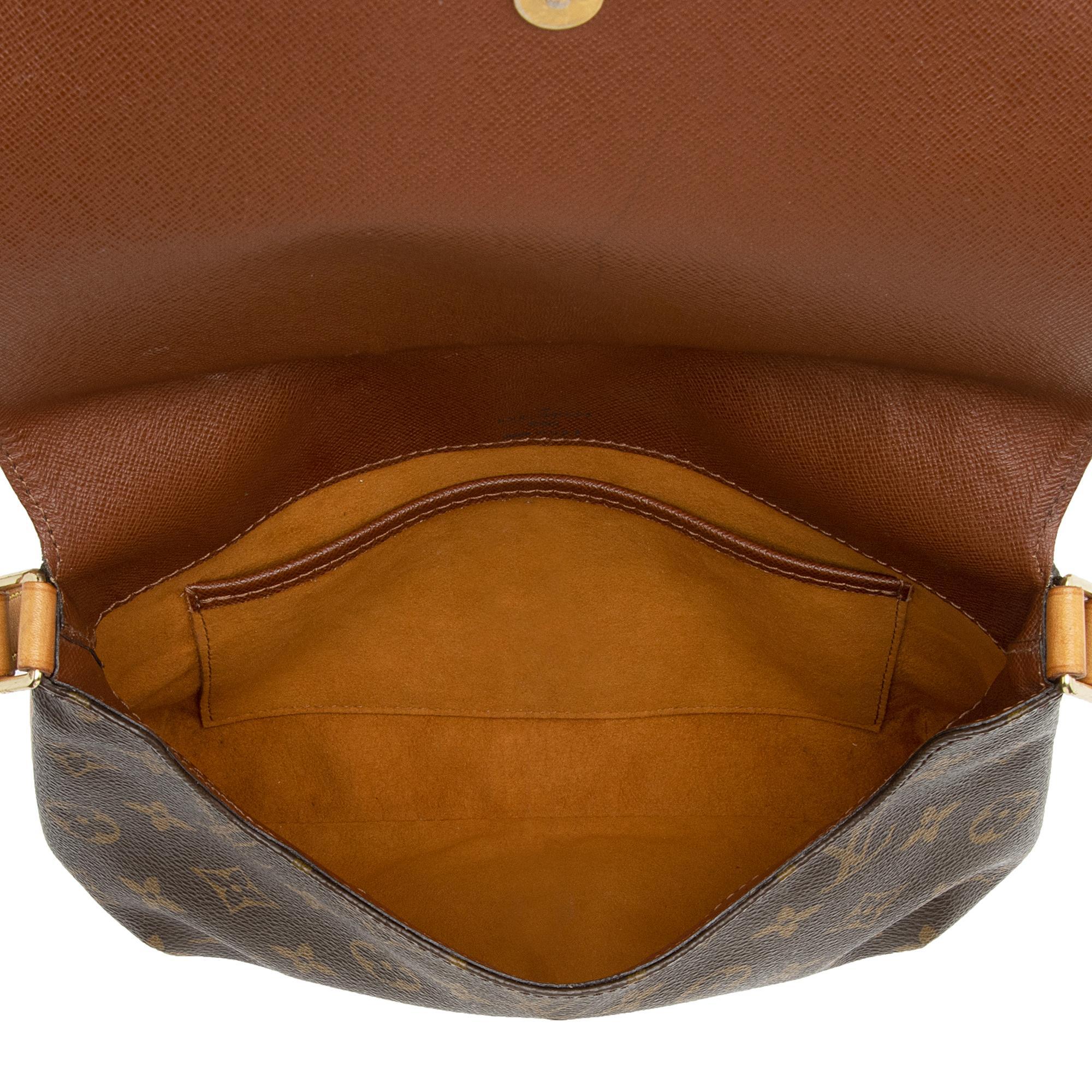 Louis Vuitton Vintage Monogram Canvas Musette Tango Shoulder Bag (SHF-xSc04e) - Image 6