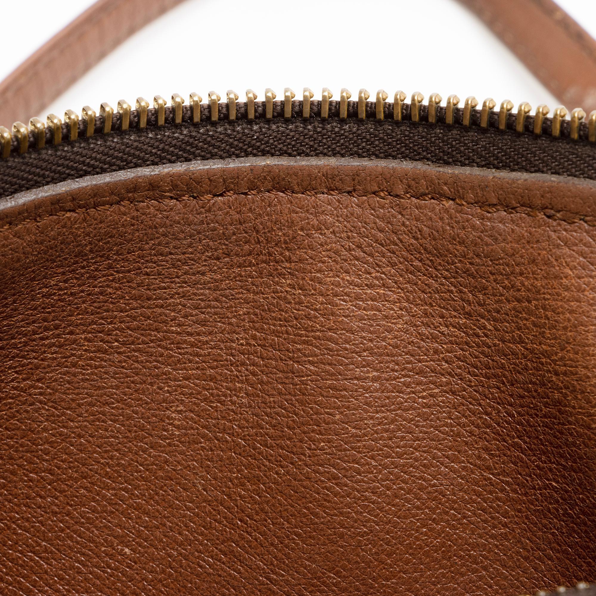 Louis Vuitton Vintage Monogram Canvas Papillon 26 Satchel - FINAL SALE (SHF-R3uOKz) - Image 11
