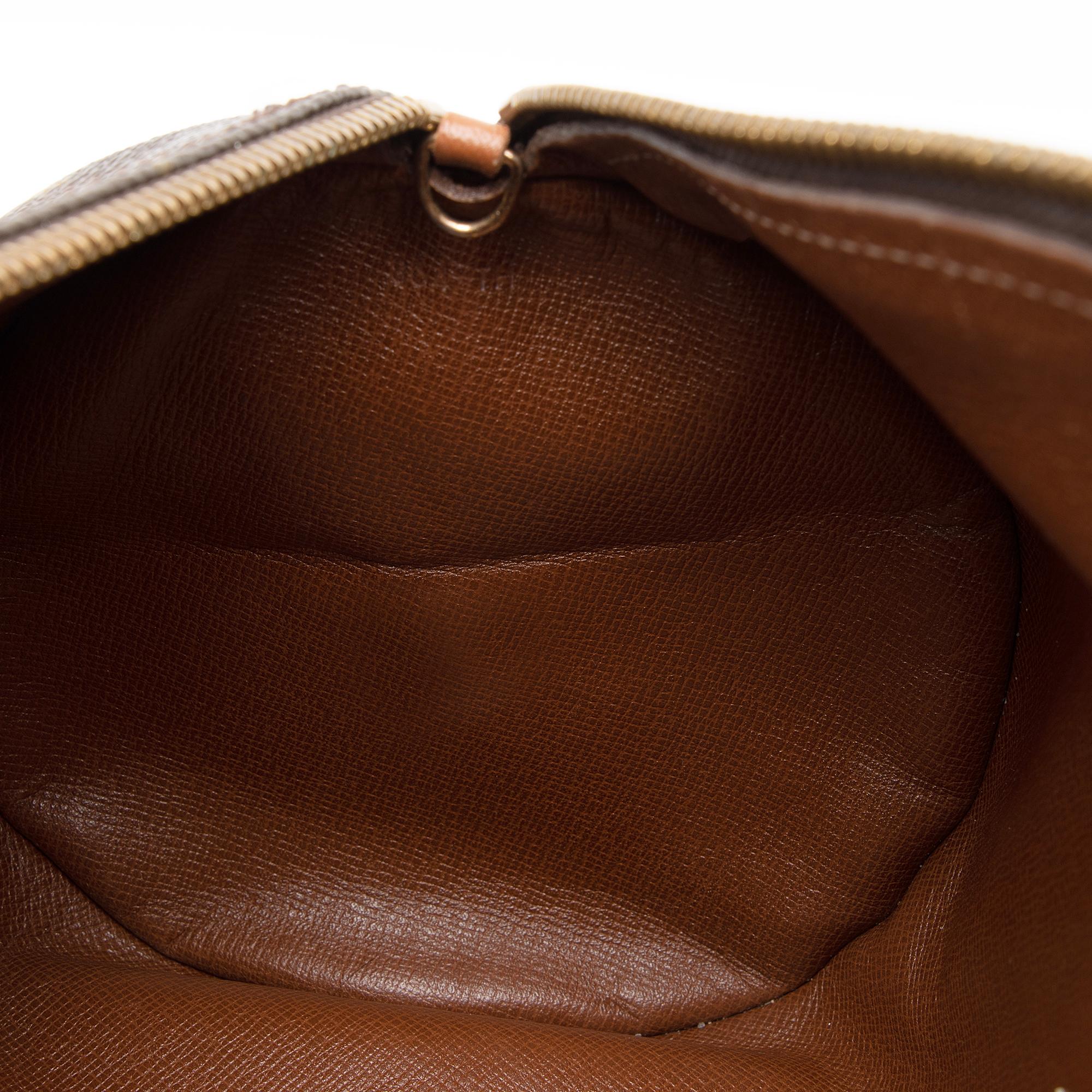 Louis Vuitton Vintage Monogram Canvas Papillon 30 Satchel (SHF-WkMAHy) - Image 9