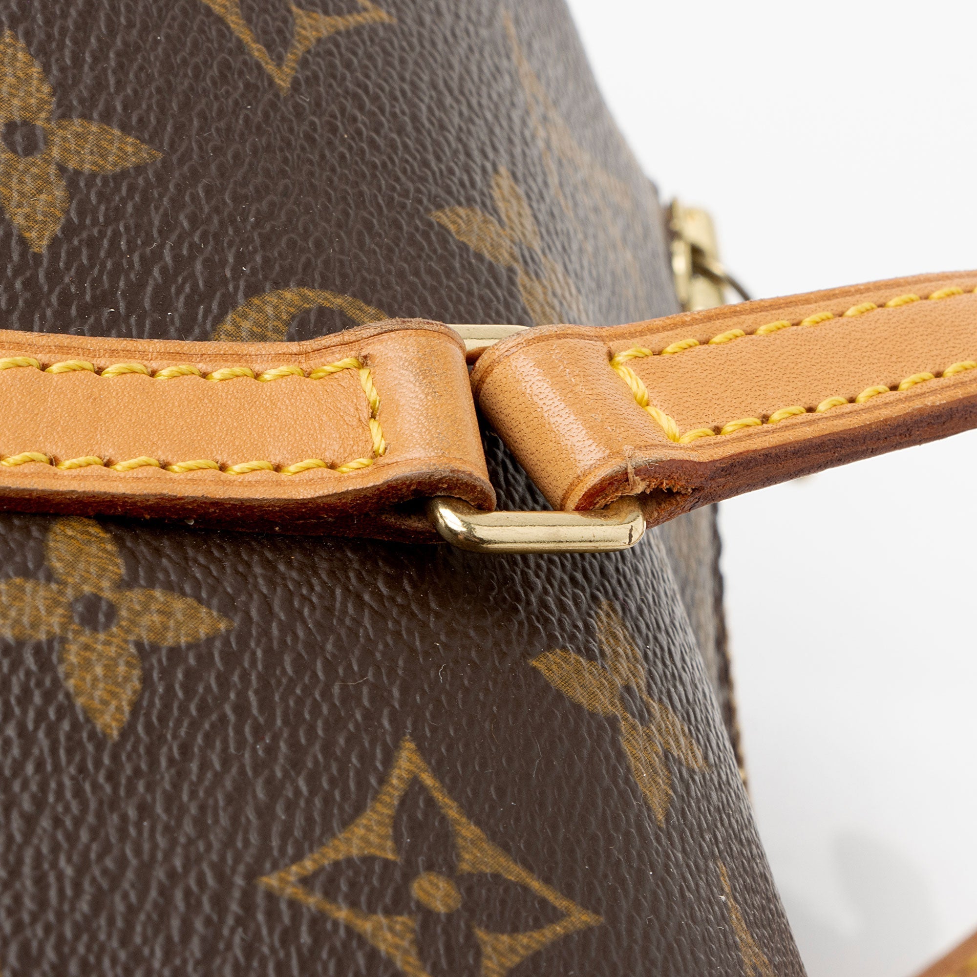 Louis Vuitton Vintage Monogram Canvas Papillon 30 Satchel (SHF-LL8yM5) - Image 10