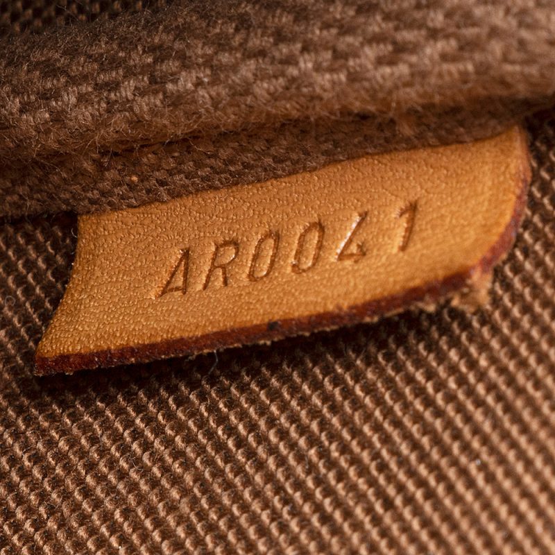 Louis Vuitton Vintage Monogram Canvas Pochette Accessoires (SHF-21132) - Image 5