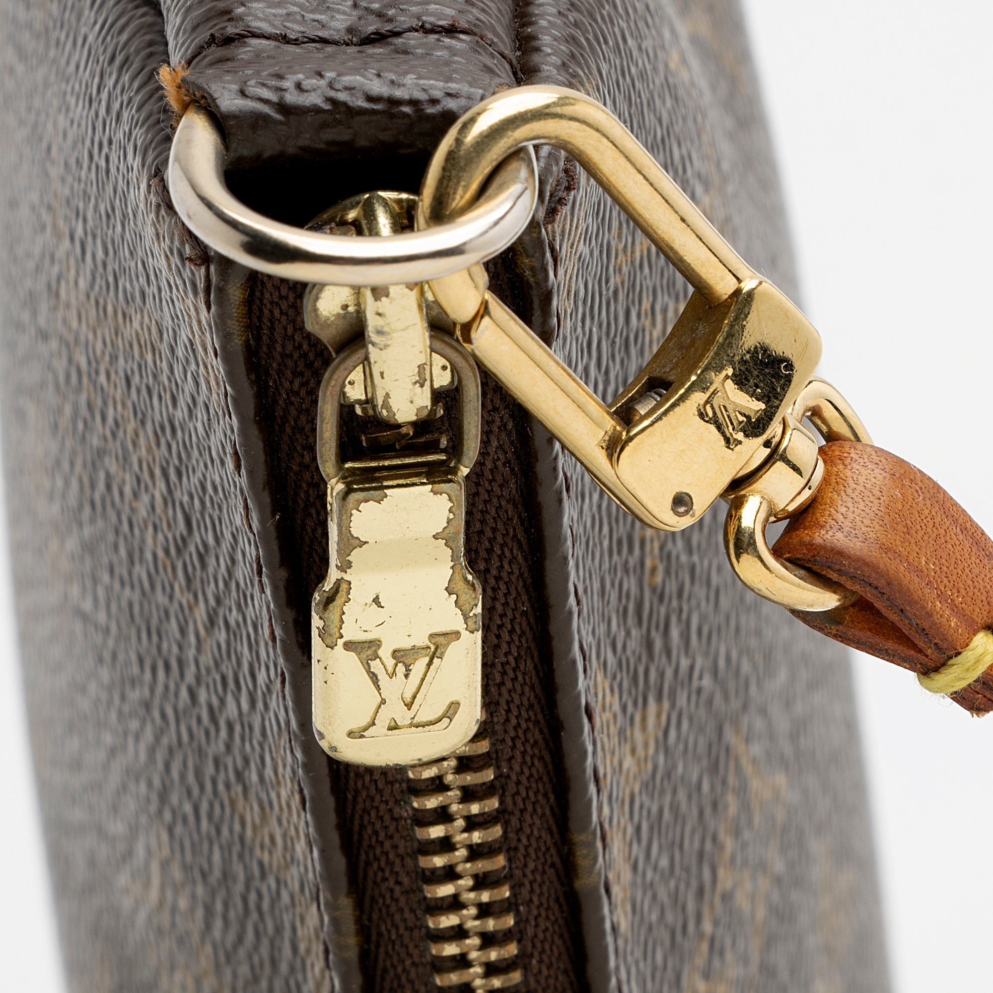 Louis Vuitton Vintage Monogram Canvas Pochette Accessoires (SHF-22173) - Image 8