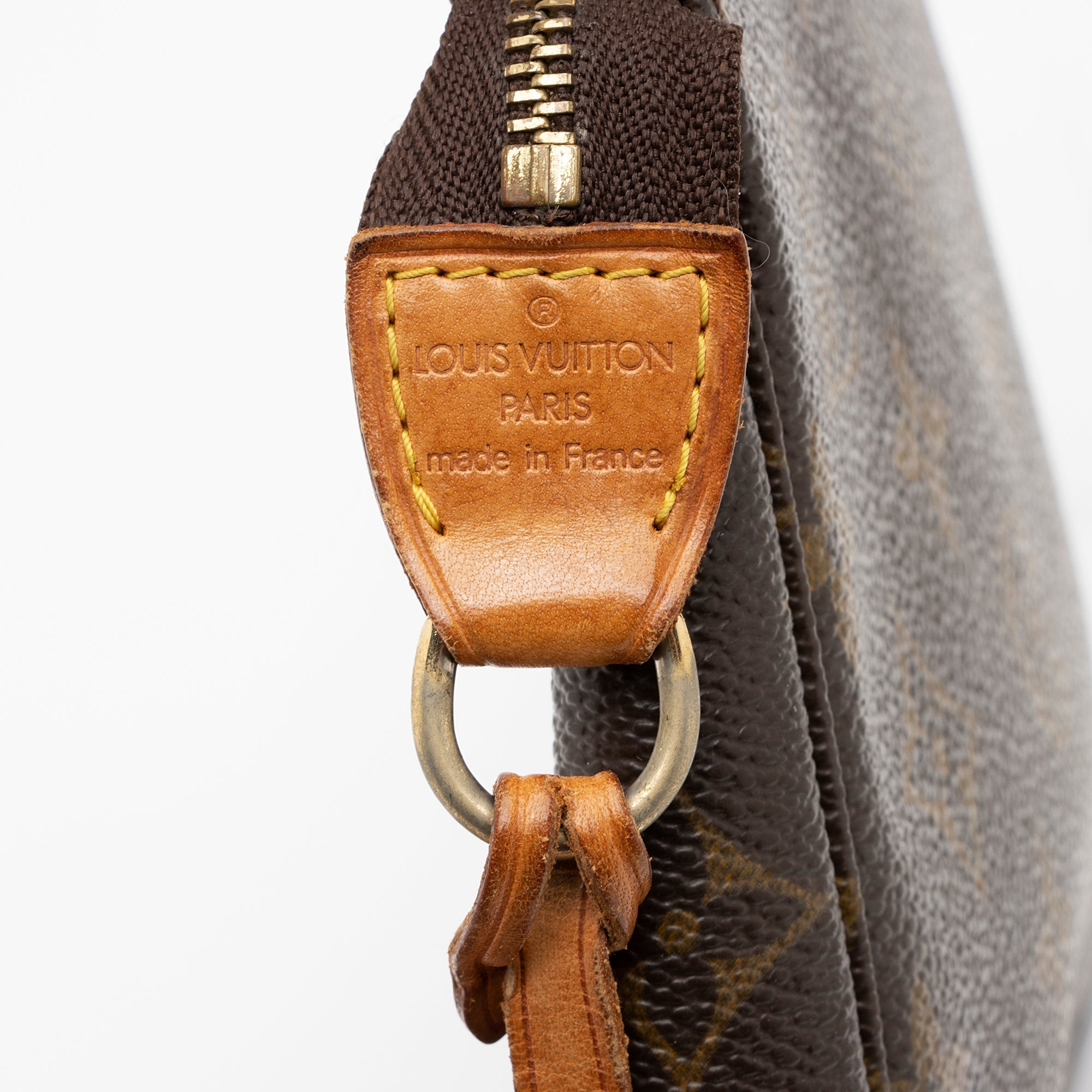 Louis Vuitton Vintage Monogram Canvas Pochette Accessoires (SHF-OVG2Tr) - Image 7