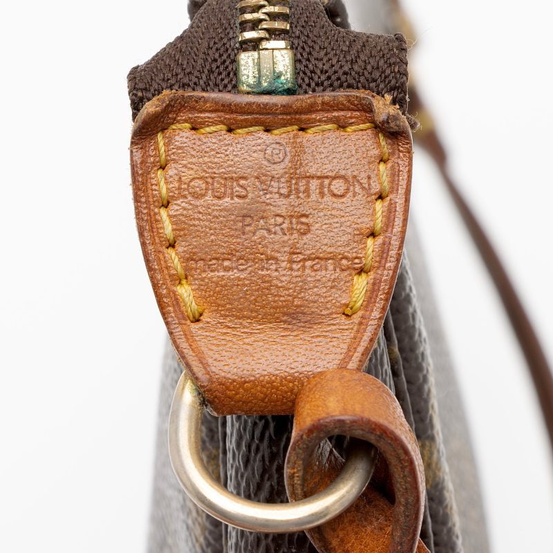 Louis Vuitton Vintage Monogram Canvas Pochette Accessoires (SHF-vNy0cb) - Image 7