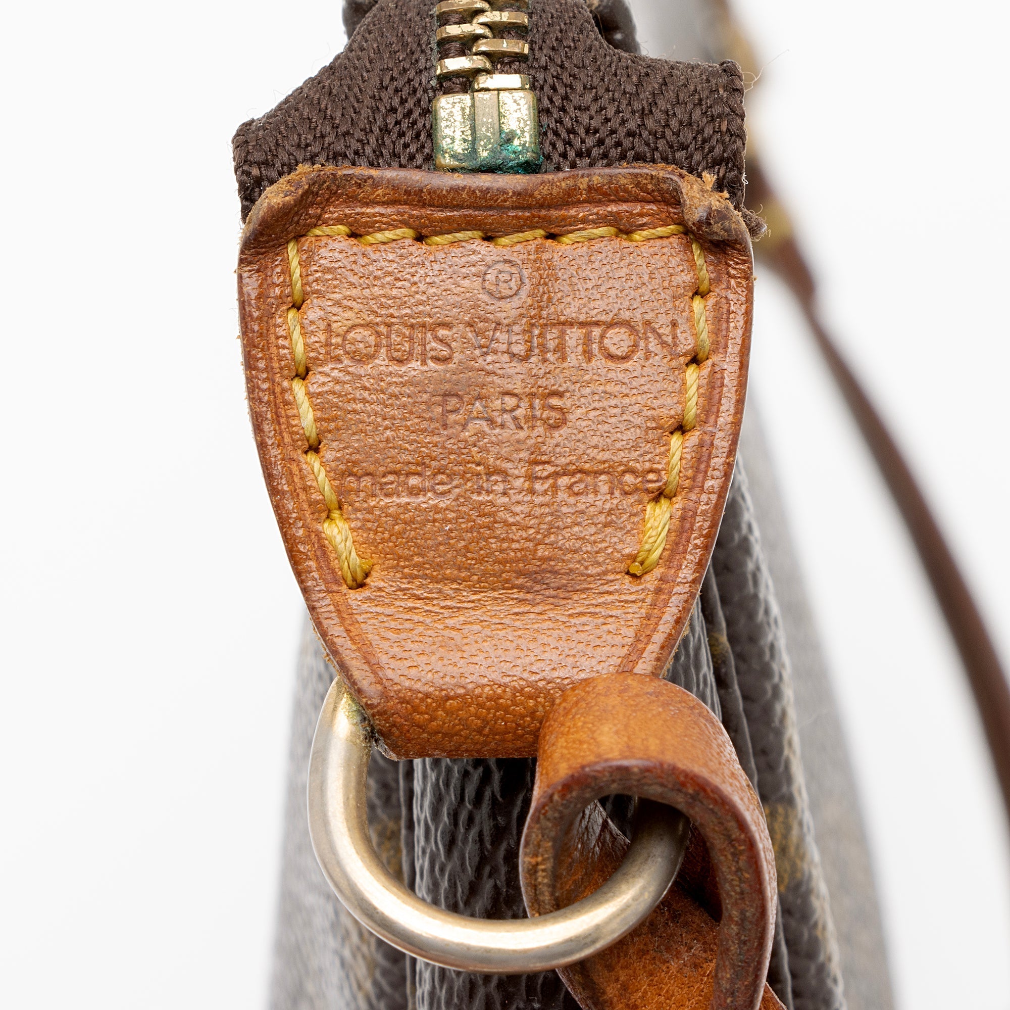 Louis Vuitton Vintage Monogram Canvas Pochette Accessoires (SHF-vNy0cb) - Image 7