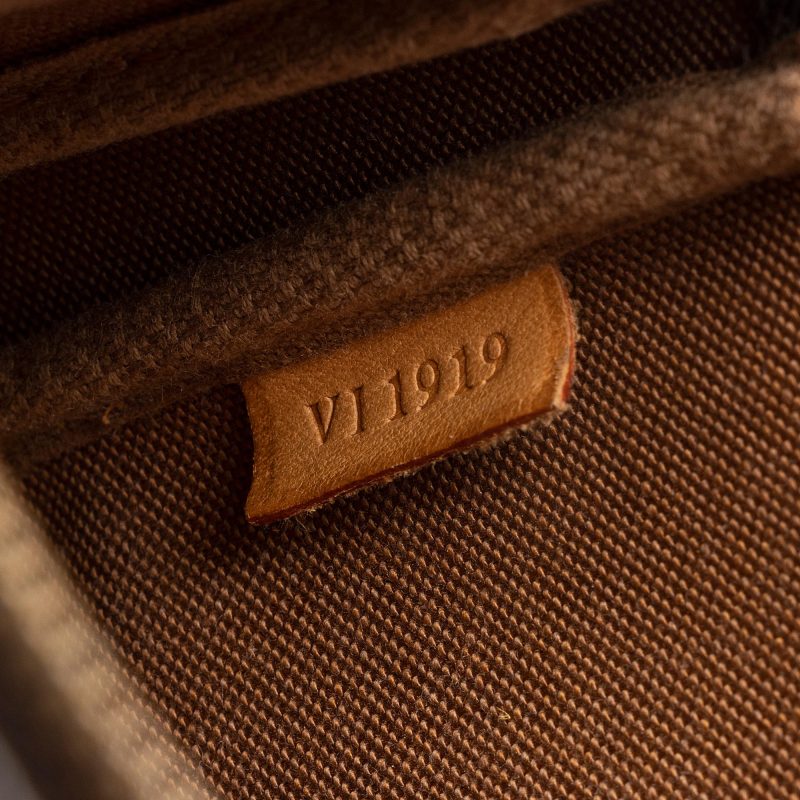 Louis Vuitton Vintage Monogram Canvas Pochette Accessoires (SHF-5KeIJ0) - Image 5