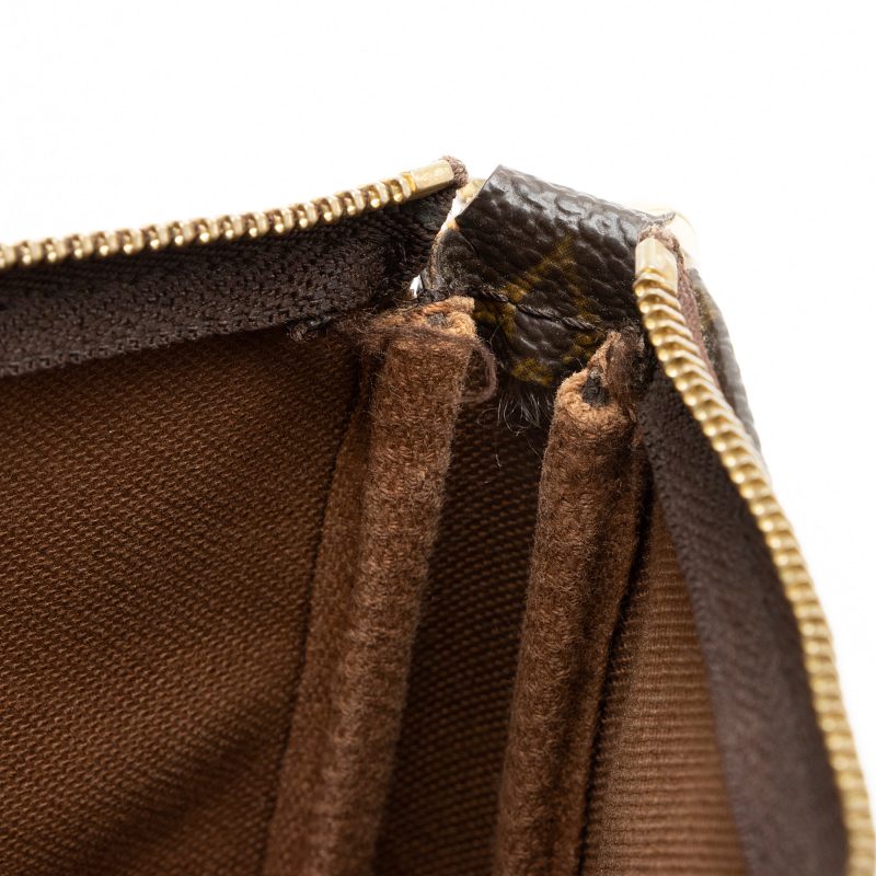 Louis Vuitton Vintage Monogram Canvas Pochette Accessoires (SHF-31L4en) - Image 8