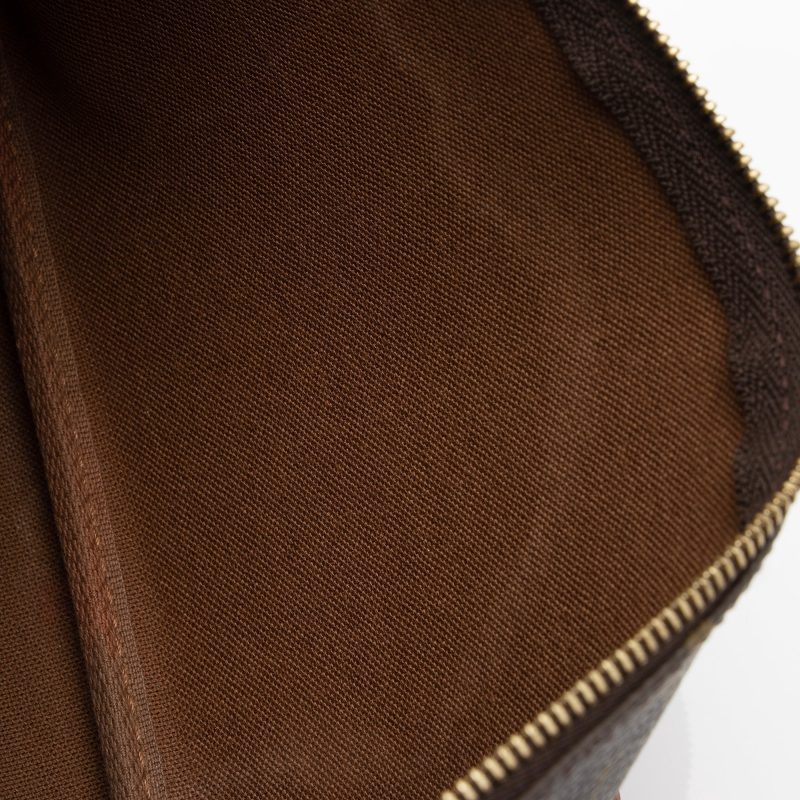 Louis Vuitton Vintage Monogram Canvas Pochette Accessoires (SHF-K4un5E) - Image 11
