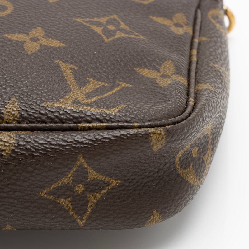 Louis Vuitton Vintage Monogram Canvas Pochette Accessoires (SHF-K4un5E) - Image 13