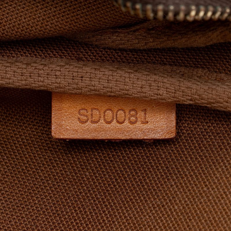 Louis Vuitton Vintage Monogram Canvas Pochette Accessoires (SHF-qlTtgC) - Image 5