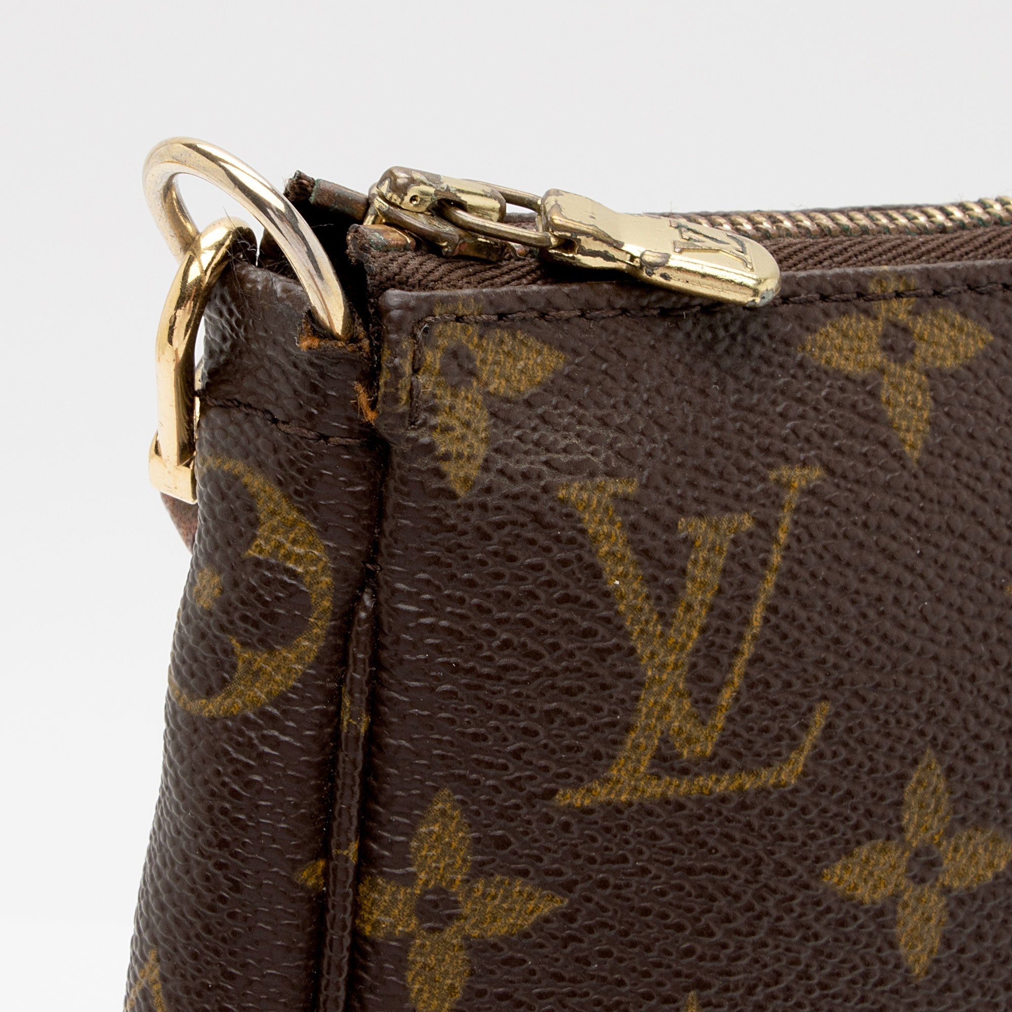 Louis Vuitton Vintage Monogram Canvas Pochette Accessoires (SHF-qlTtgC) - Image 14
