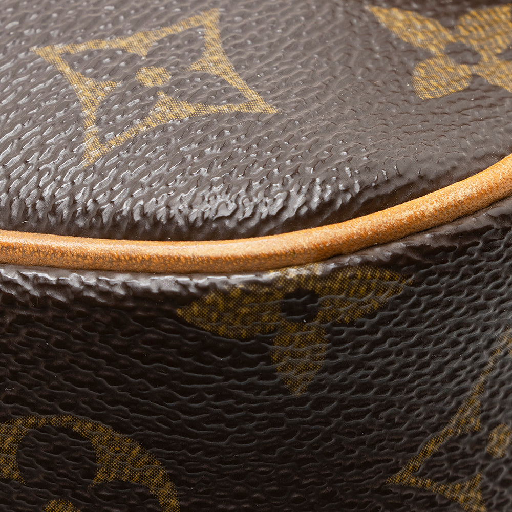 Louis Vuitton Vintage Monogram Canvas Pochette Gange Sling Bag (SHF-20873) - Image 12