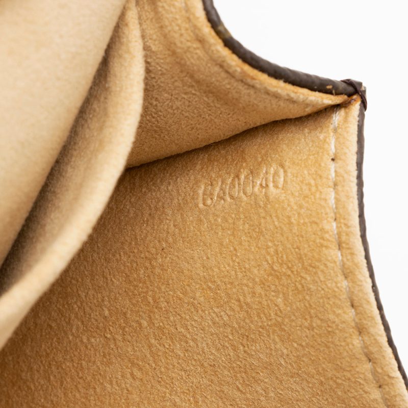 Louis Vuitton Vintage Monogram Canvas Pochette Twin GM Shoulder Bag (SHF-18399) - Image 5