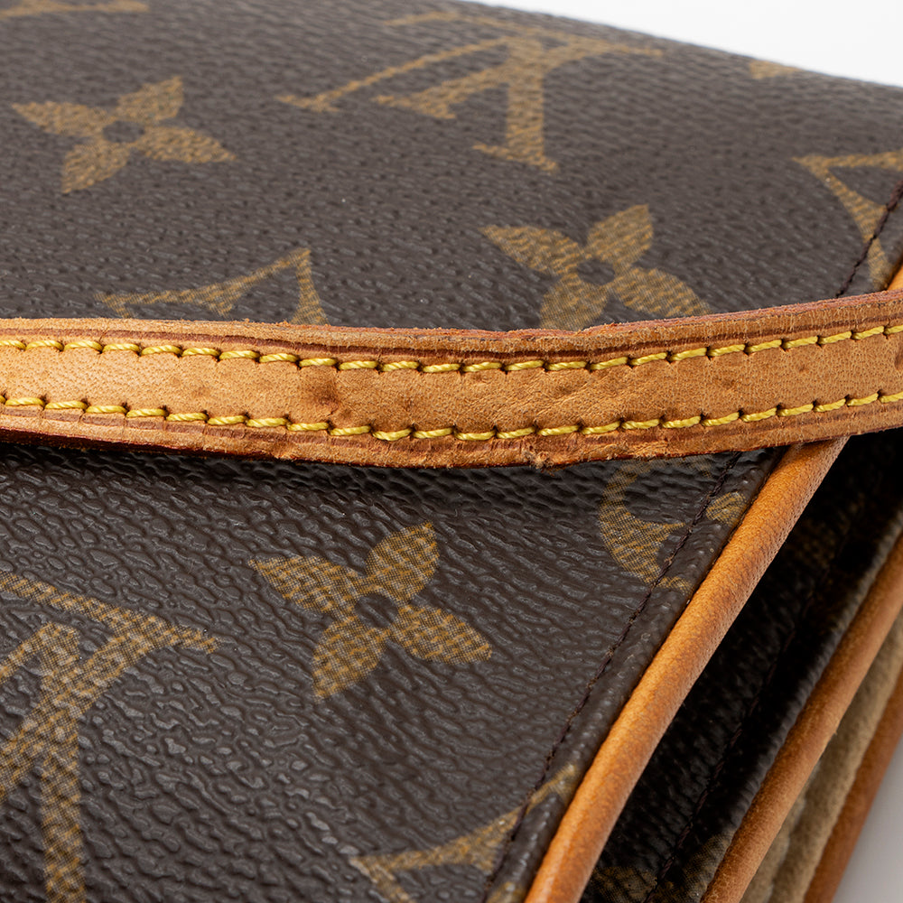 Louis Vuitton Vintage Monogram Canvas Pochette Twin GM Shoulder Bag (SHF-18399) - Image 10