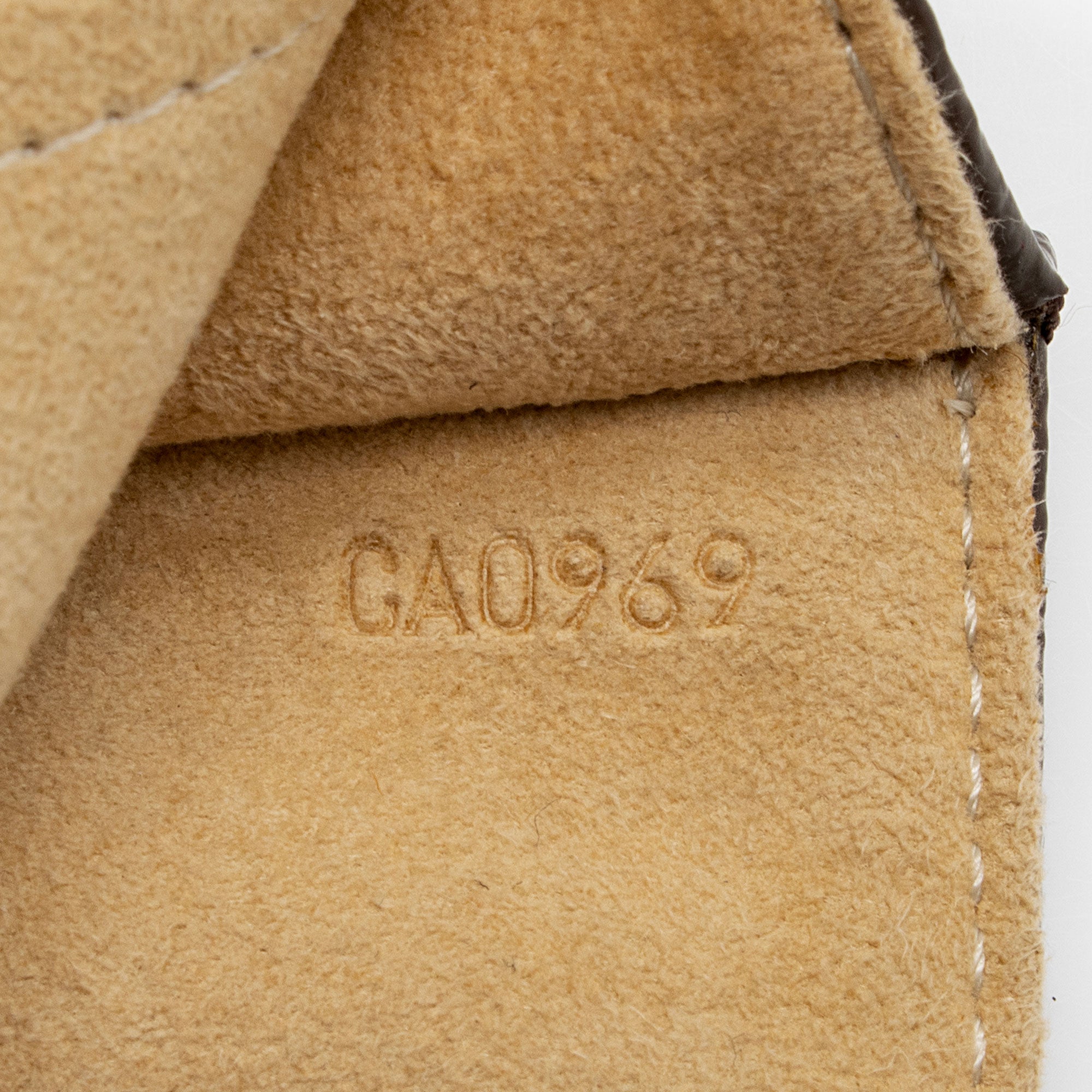 Louis Vuitton Vintage Monogram Canvas Pochette Twin GM Shoulder Bag (SHF-ou7kwX) - Image 5