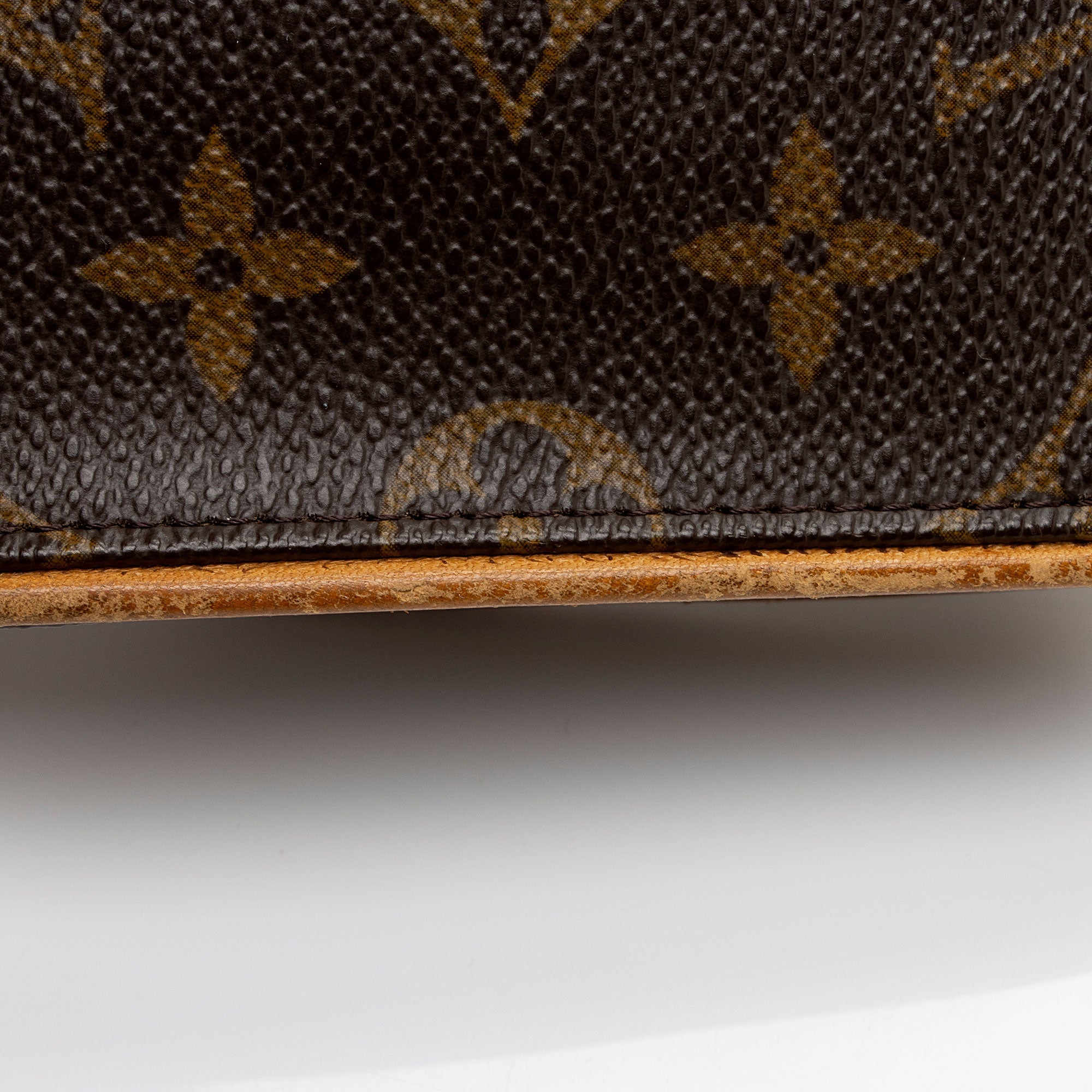 Louis Vuitton Vintage Monogram Canvas Pochette Twin GM Shoulder Bag (SHF-ou7kwX) - Image 10