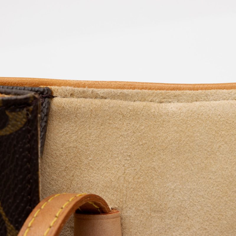 Louis Vuitton Vintage Monogram Canvas Pochette Twin GM Shoulder Bag (SHF-to1955) - Image 11