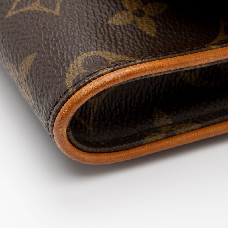 Louis Vuitton Vintage Monogram Canvas Pochette Twin GM Shoulder Bag (SHF-to1955) - Image 15